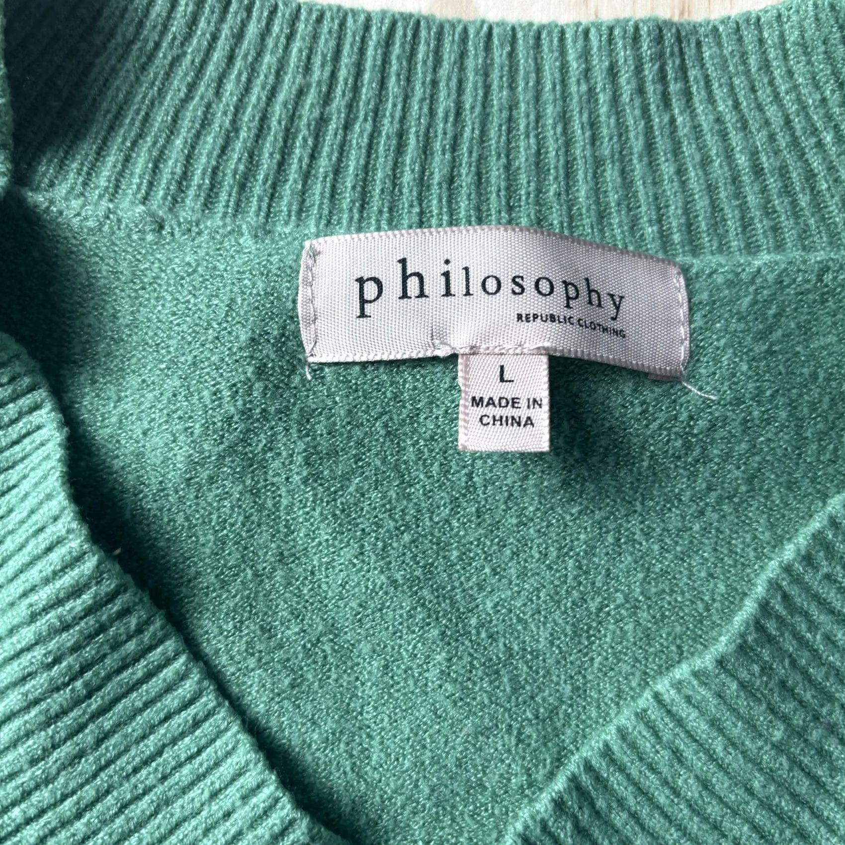 Vintage Philosophy Republic Clothing Sweater Womens Large Green V-Neck Knit Pullover Size L / US 10 / IT 46 - 2 Thumbnail
