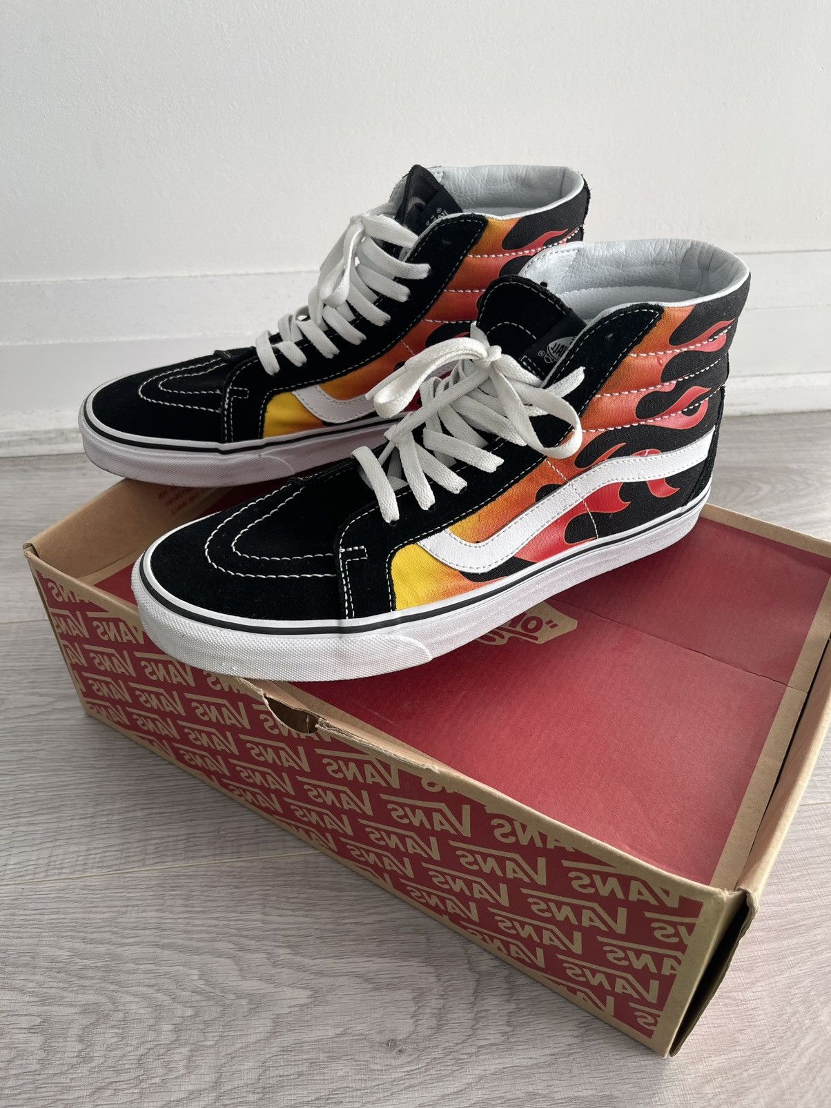 Vans Vans Skate High Flames - Size 10.5 Size US 10.5 / EU 43-44 - 1 Thumbnail