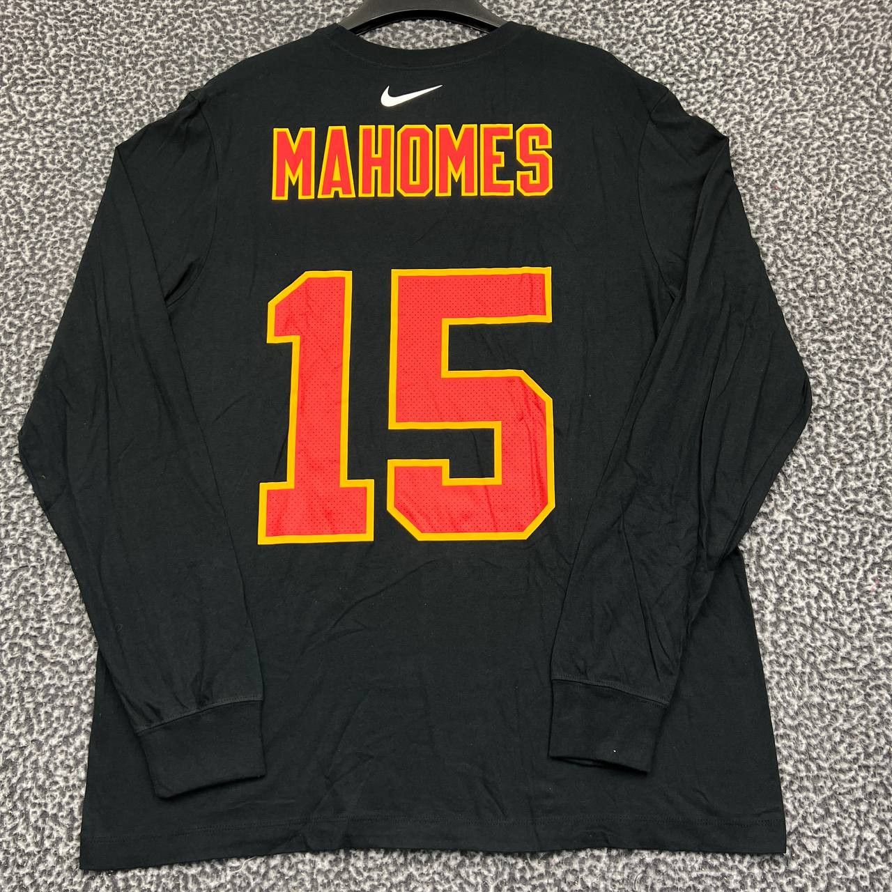 Nike Nike Shirt Men Kansas City Chiefs Mahomes #15 NFL New L Size US L / EU 52-54 / 3 - 7 Thumbnail