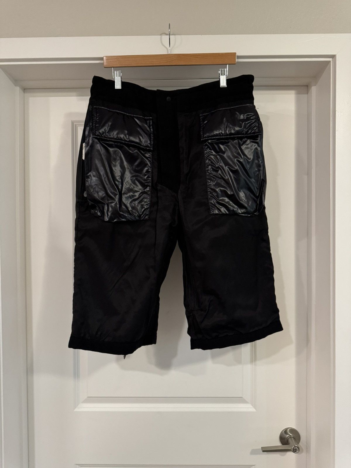 Takahiromiyashita The Soloist. Aw18 over shorts Size US 32 / EU 48 - 3 Thumbnail