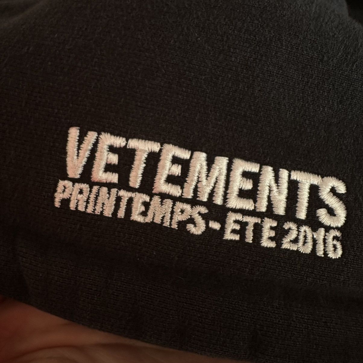 Vetements Vetements OG METAL LOGO RECONSTRUCTED HOODIE F/W 16 Size US S / EU 44-46 / 1 - 3 Thumbnail