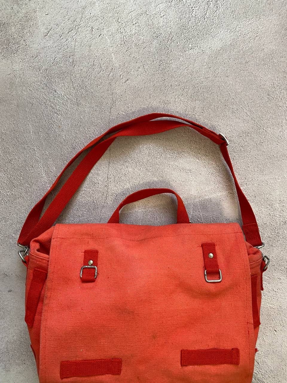 KMRii Faded KMRii style vintage distressed sling bag Size ONE SIZE - 4 Thumbnail