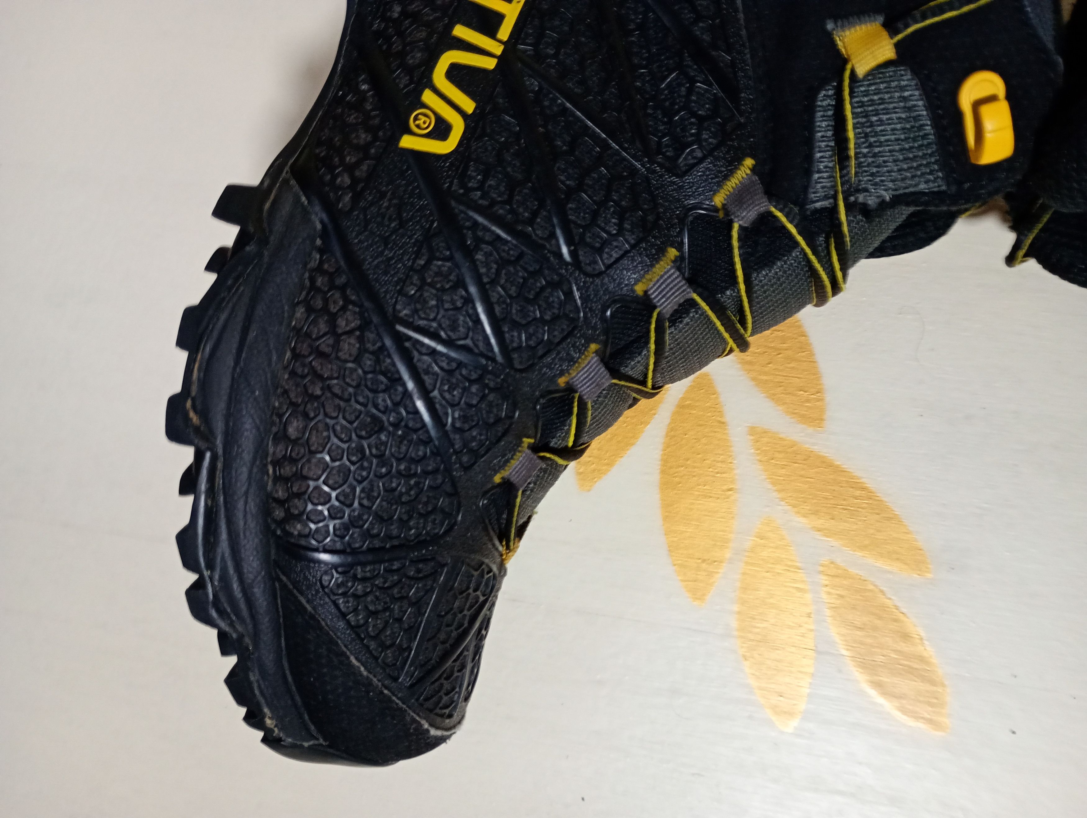 La Sportiva La Sportiva Core High GTX Boots Size US 8.5 / EU 41-42 - 14 Thumbnail