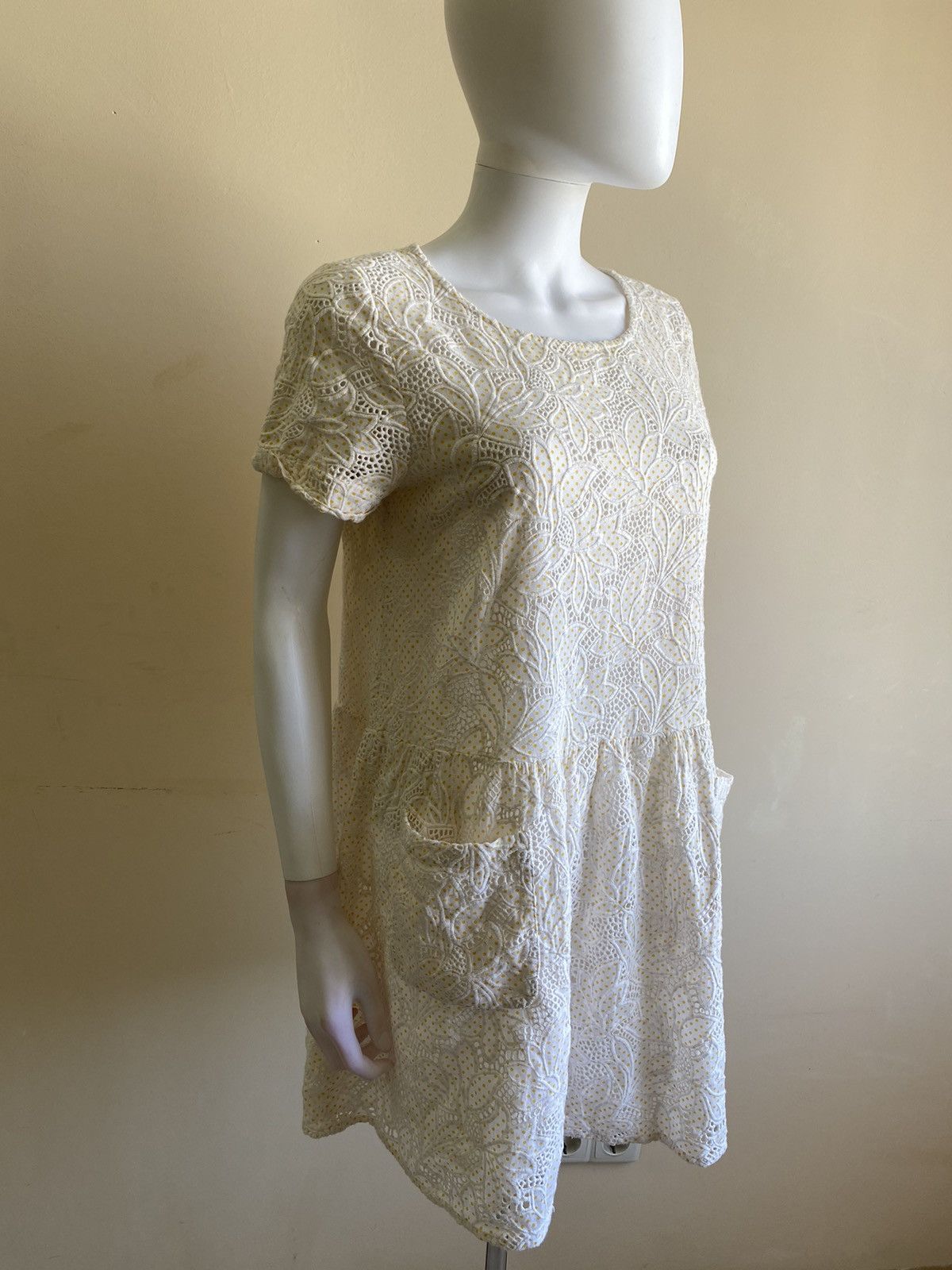 Sezane Sezane Embroidered Floral Ivory Polka Dot Mini Dress Size XS / US 0-2 / IT 36-38 - 4 Thumbnail