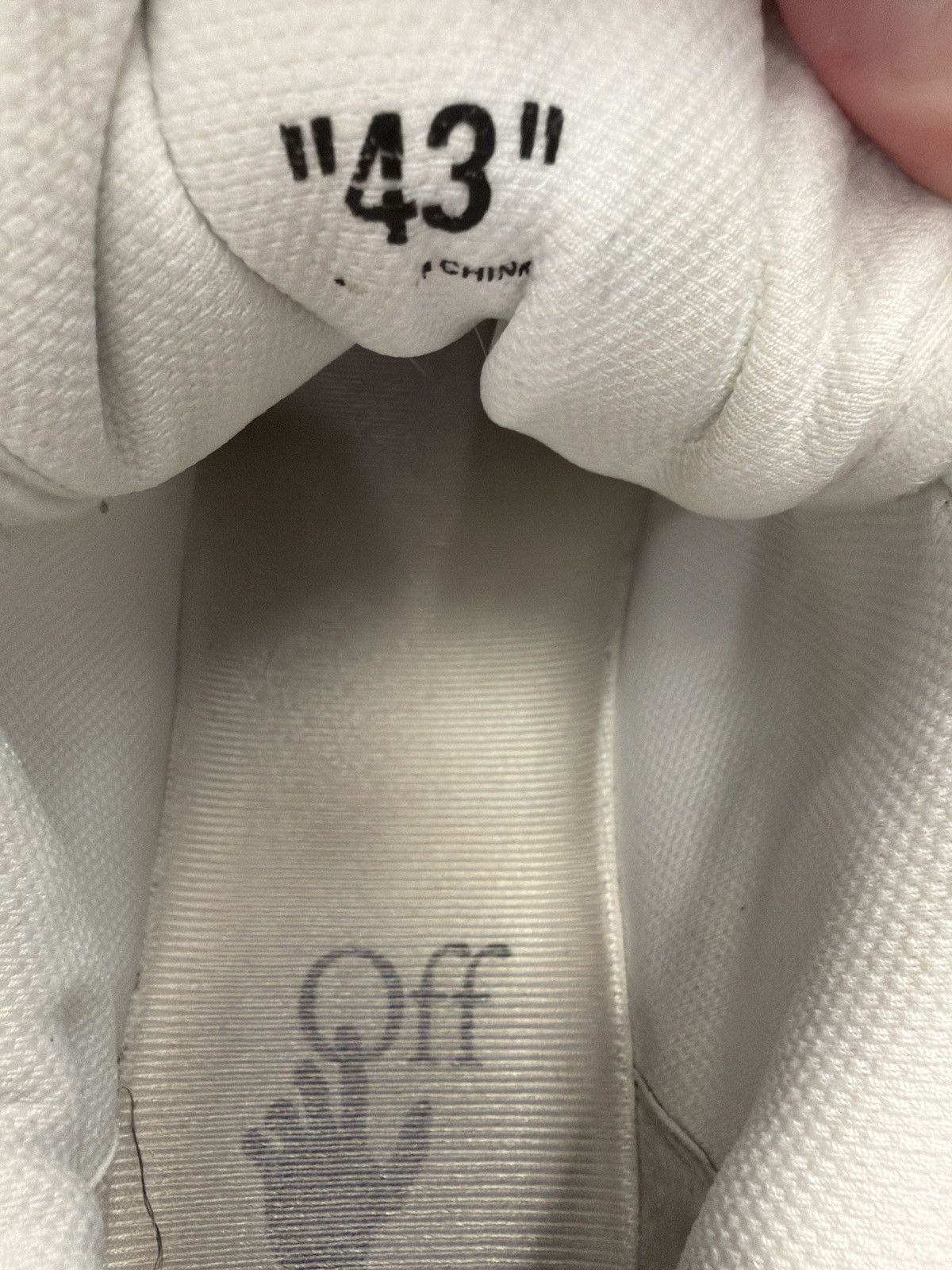 Off-White Off-White ODSY-1000 Cream Arrow – 43/ Size 10Great Condition Size US 10 / EU 43 - 11 Thumbnail