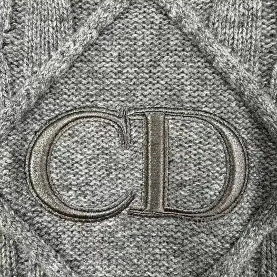 Dior gray cashmere embroidered CD logo sweater. Size US L / EU 52-54 / 3 - 2 Thumbnail