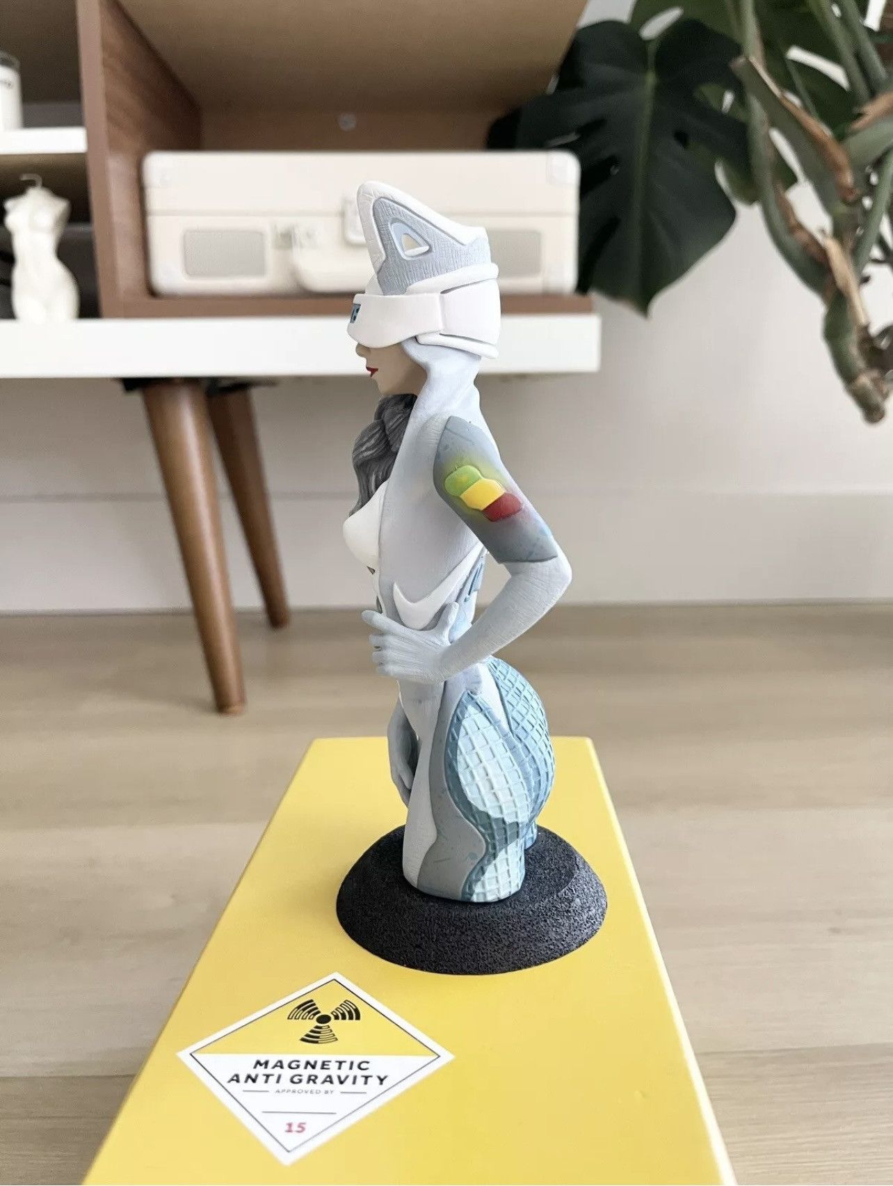 Other STEAL! Air Mag Girl by Reina Koyano 2017 Size ONE SIZE - 2 Thumbnail