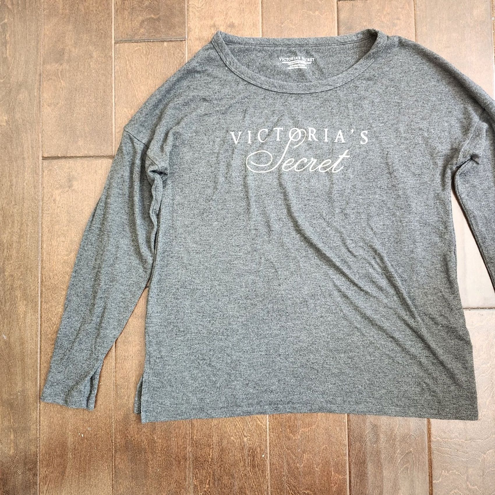 Victoria's Secret Victoria's Secret T-Shirt Women's Gray Heathered Long Sleeve Size S Size S / US 4 / IT 40 - 3 Thumbnail