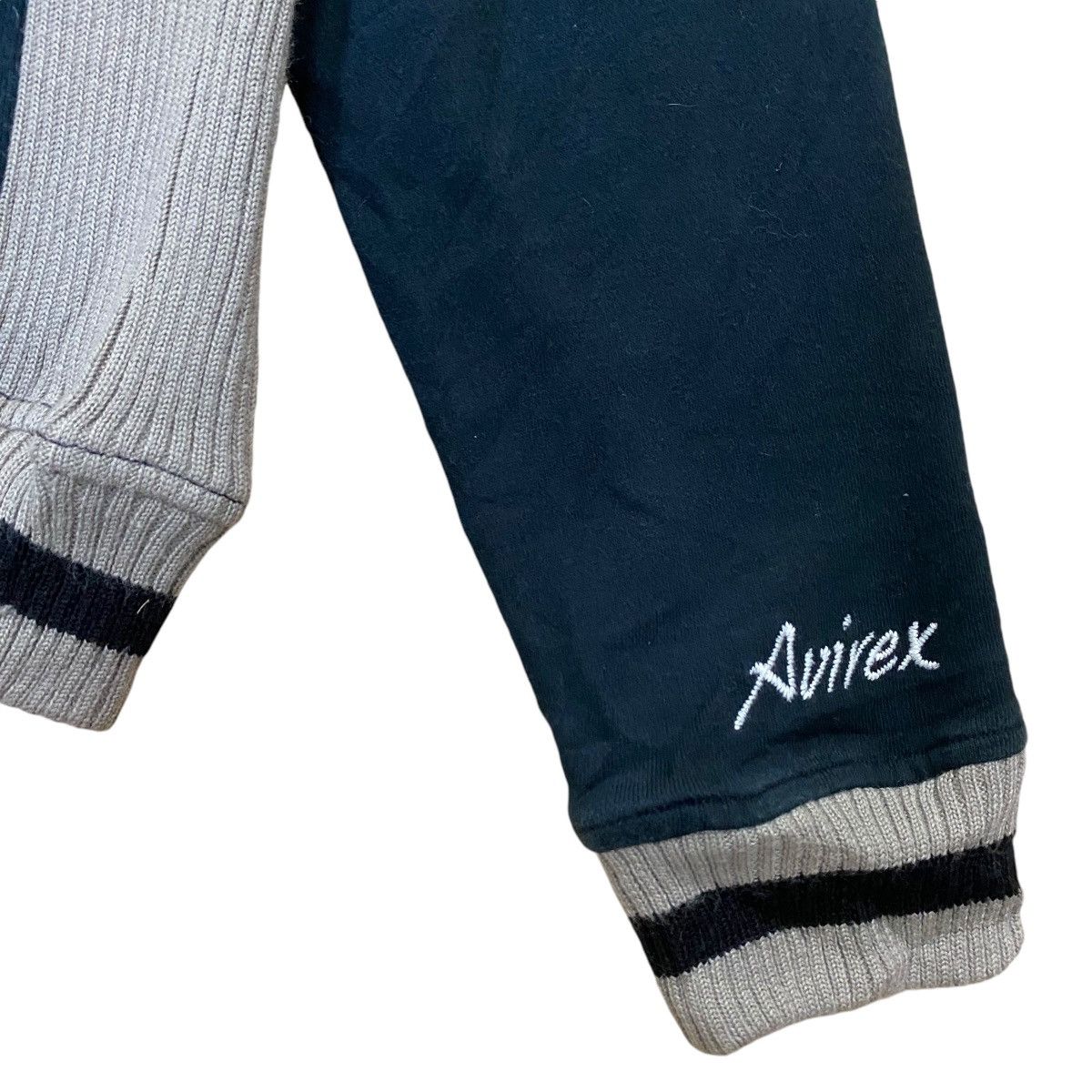 Avirex × Vintage Vintage 90s Avirex Dragon Big Logo Crewneck Sweatshirt Size US XL / EU 56 / 4 - 6 Thumbnail