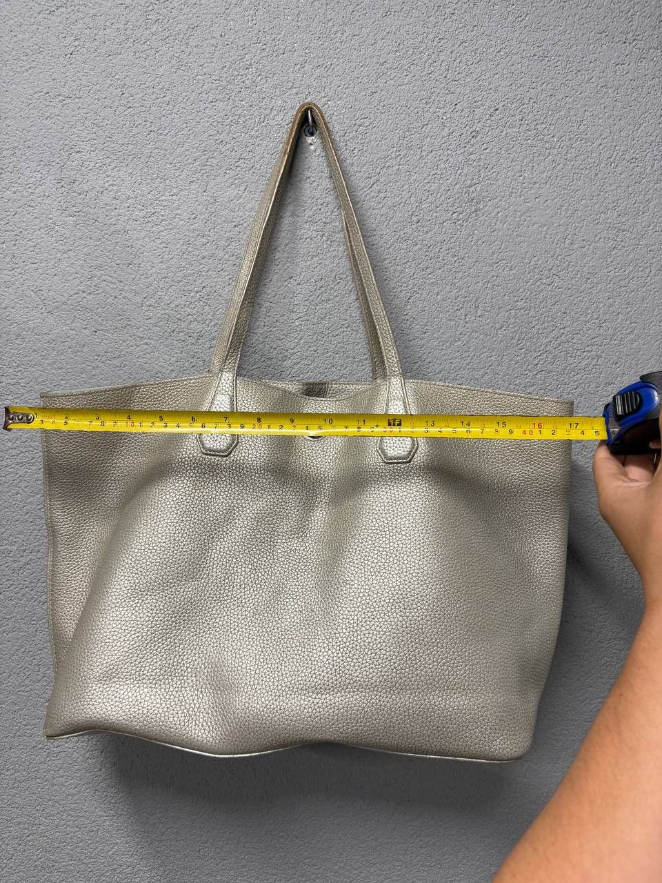 Tory Burch Tory Burch Metallic Grey Leather Perry Tote Size ONE SIZE - 18 Thumbnail