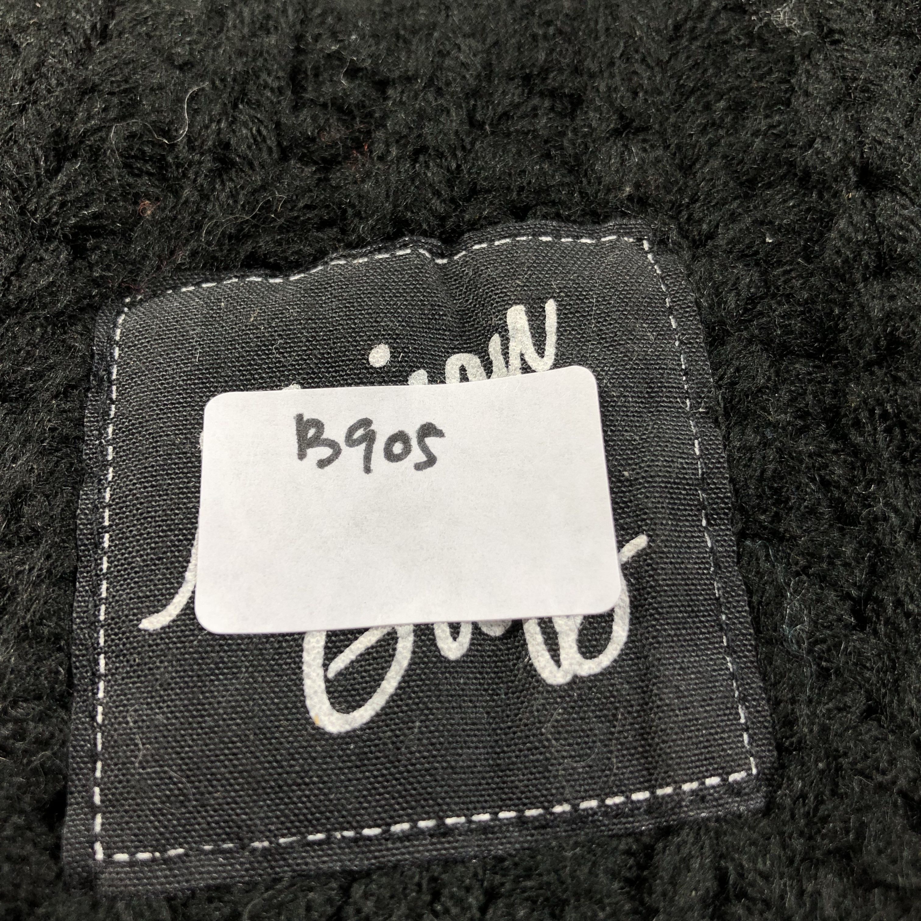 Japanese Brand Maison Girly Bobble Beanie Snowcap Snow Hat B905 Size ONE SIZE - 7 Thumbnail