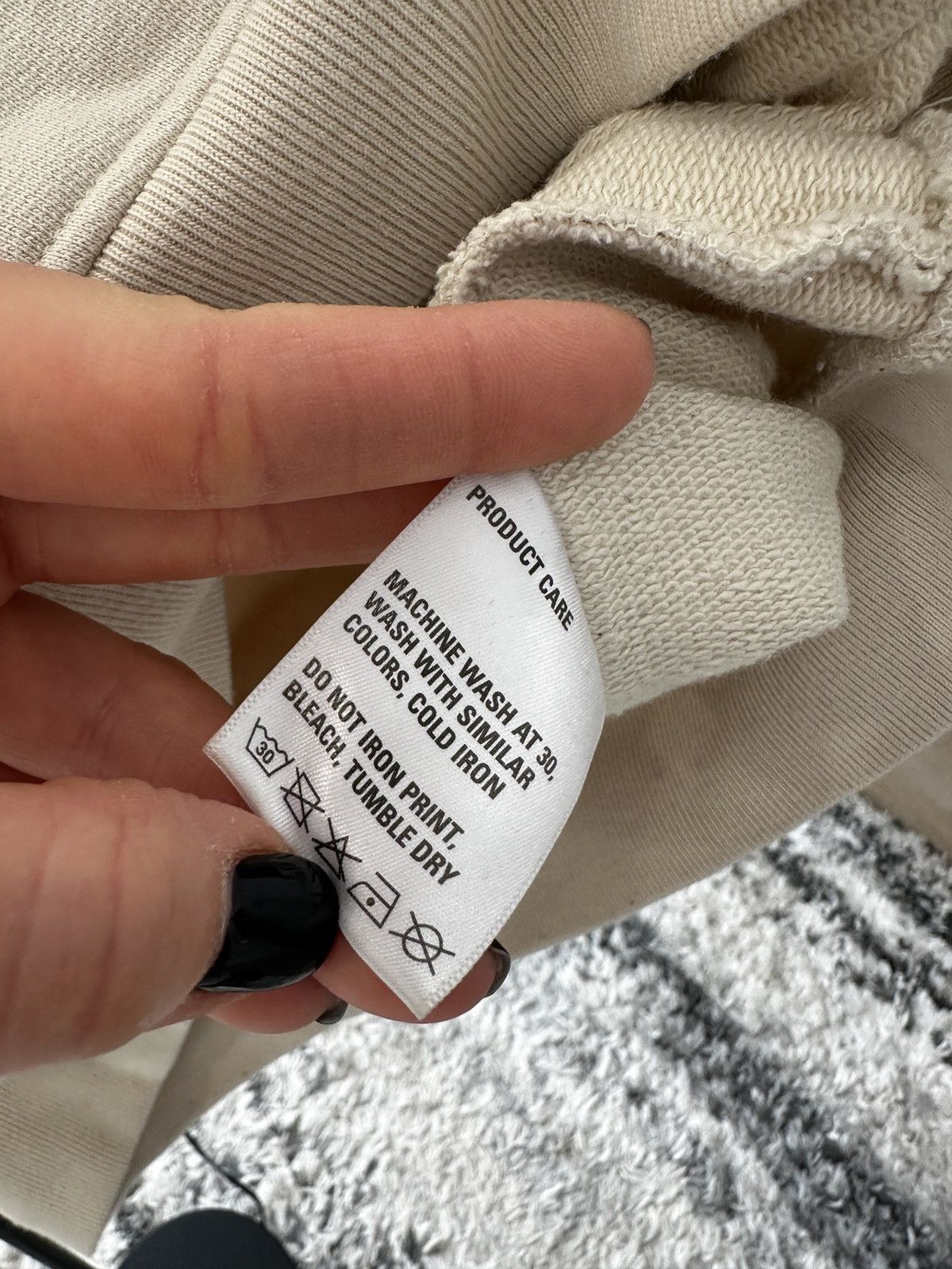 Highsnobiety Highsnobiety Hoodie – Made in Portugal 🔥 Size: L Size US L / EU 52-54 / 3 - 5 Thumbnail