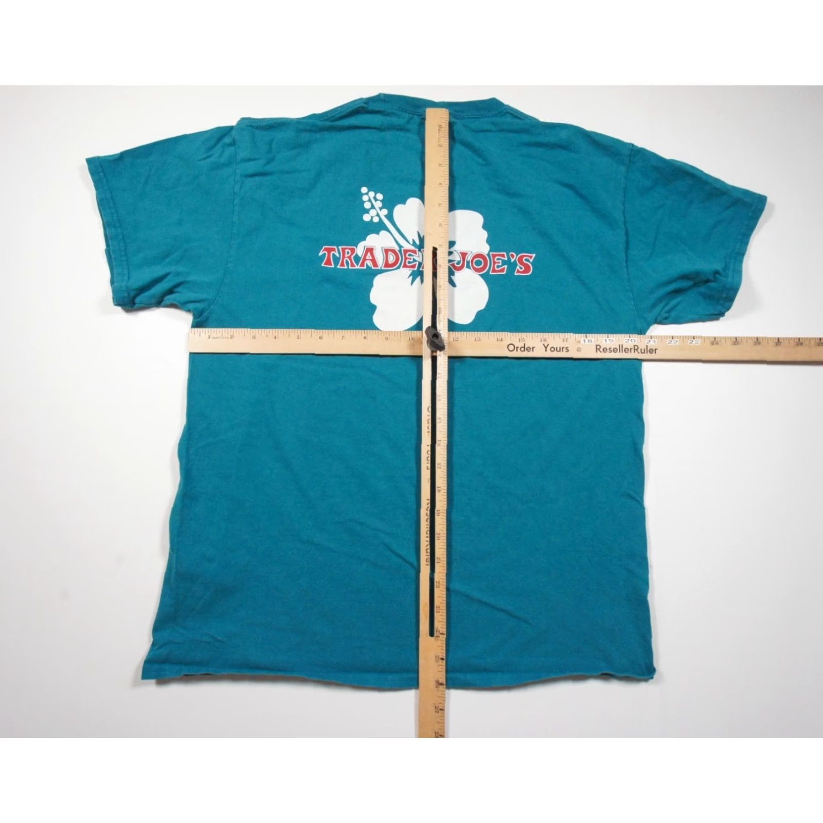 Vintage VINTAGE Trader Joes T-Shirt Men Large Blue Short Sleeve Crewneck Logo All Seasons Size US L / EU 52-54 / 3 - 7 Thumbnail