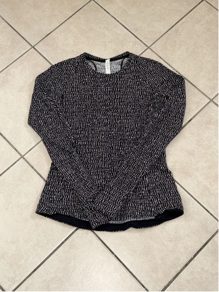 Lululemon LULULEMON RUNDERFUL LONG SLEEVE REFLECTIVE LUON W/B SIZE 8 Size M / US 6-8 / IT 42-44 - 7 Thumbnail