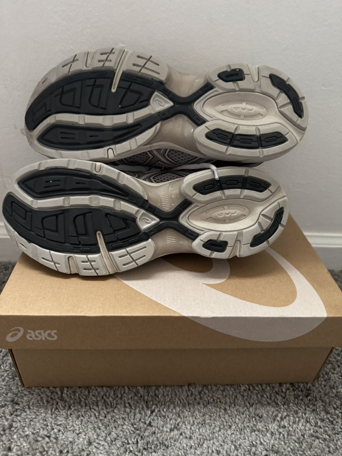 Asics × Gallery Dept. Asics 1130 x Gallery Dept Size US 9.5 / EU 42-43 - 2 Thumbnail