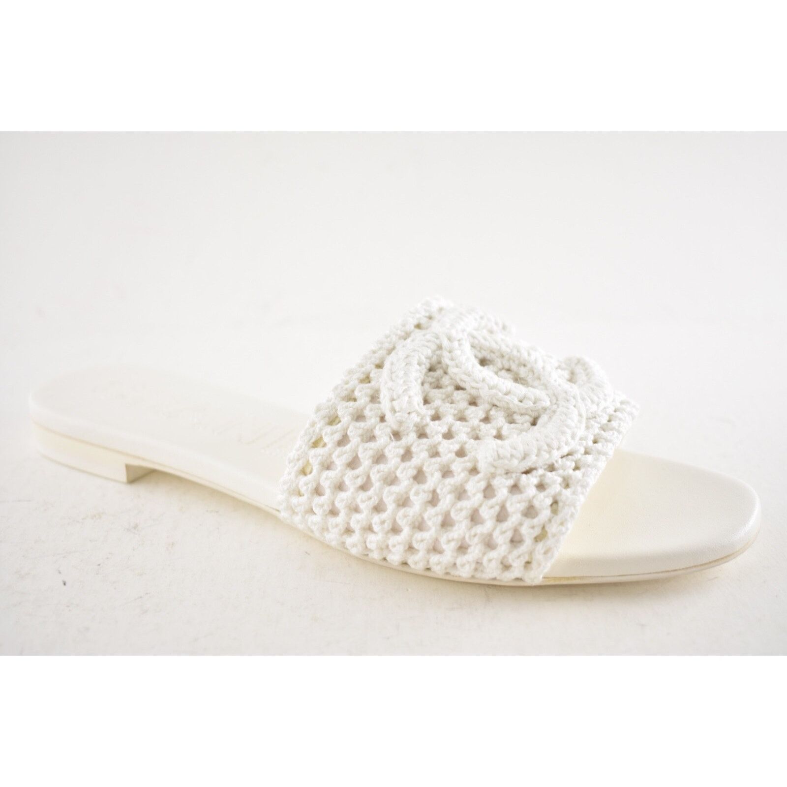 Chanel Chanel 24M White Crochet Knit Coco Beach CC Logo Mule Size US 11 / IT 41 - 4 Thumbnail
