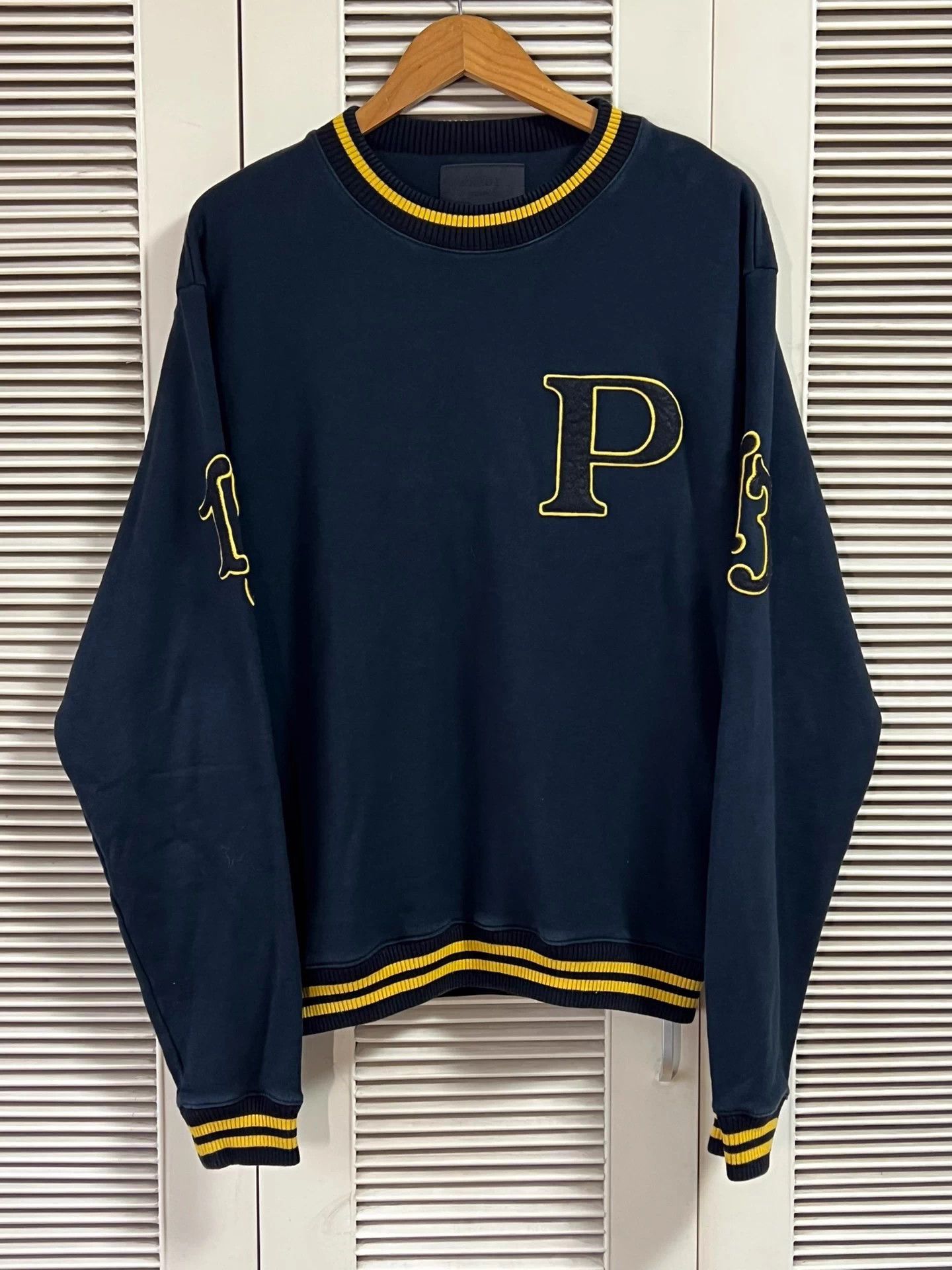 Prada Prada P logo 13 embroidery block crewneck sweatshirt Size US S / EU 44-46 / 1 - 1 Thumbnail