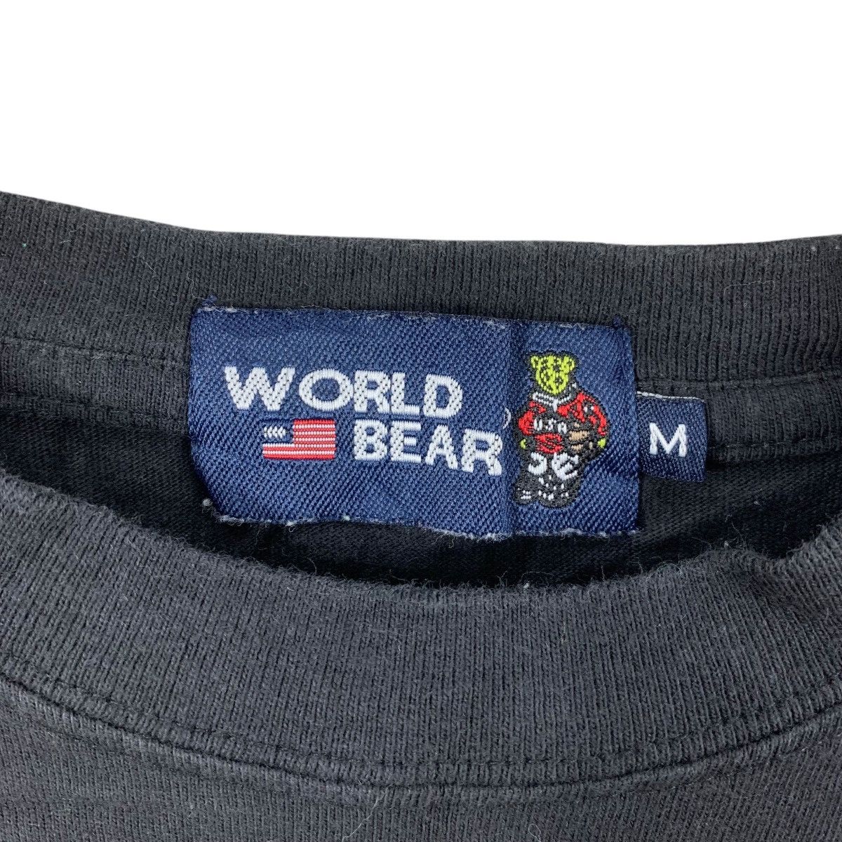 Vintage Vintage WORLD BEAR USA Basketball Embroidered Tee Shirt Size US M / EU 48-50 / 2 - 4 Thumbnail