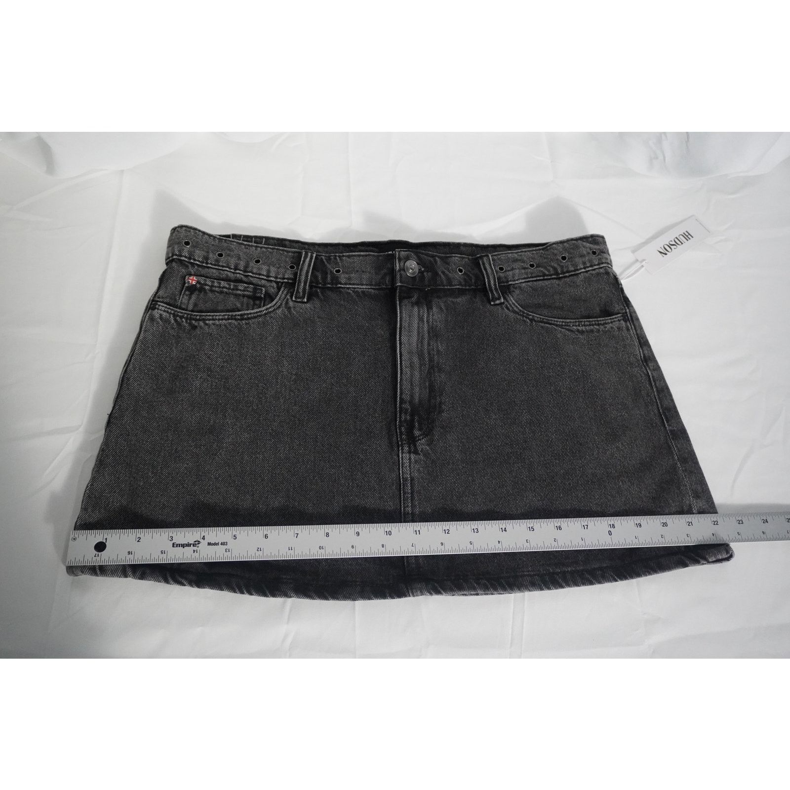 Hudson Hudson Jeans Mini Skirt Black Gray Wash Studded Waist Denim Size 32" / US 10 / IT 46 - 8 Thumbnail
