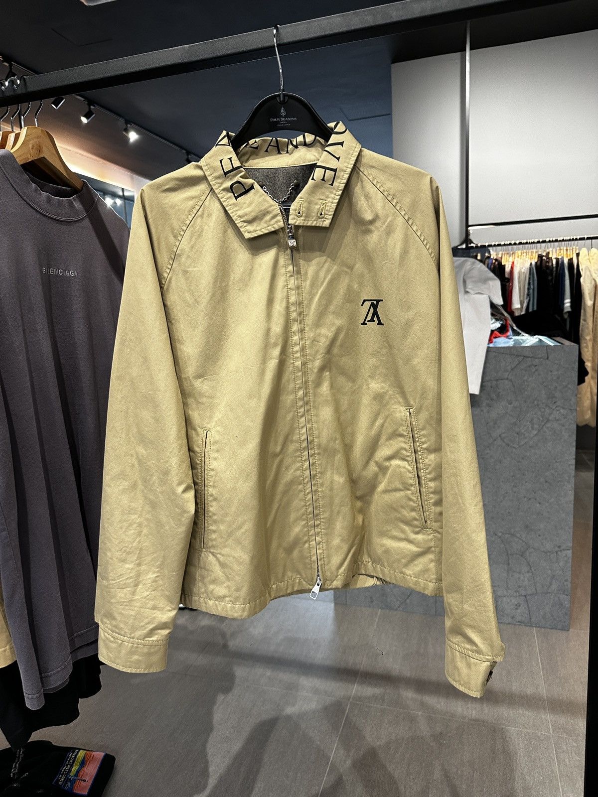 Louis Vuitton 
