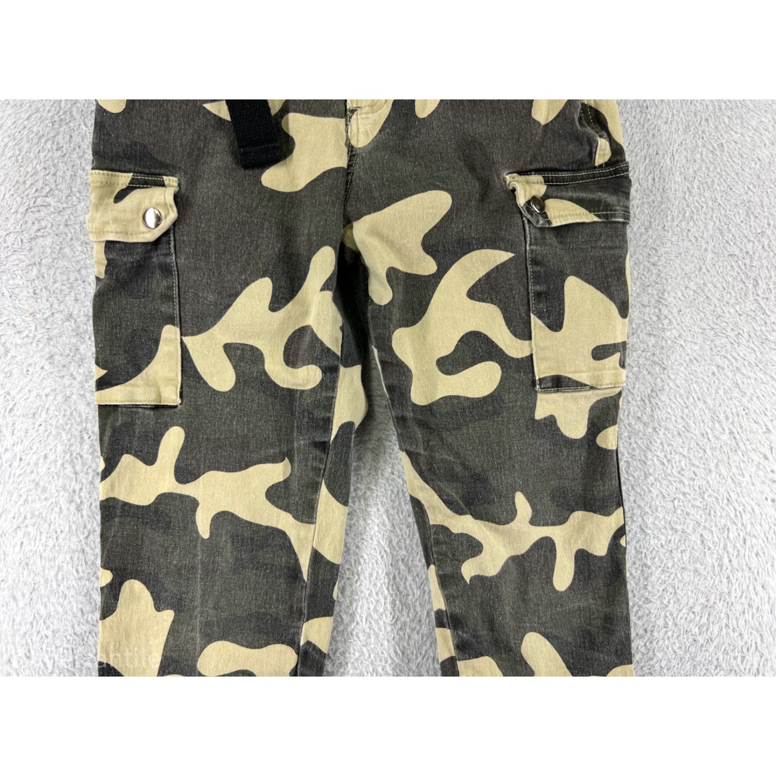 Vintage Revamped Womens Jeans Camouflage Cotton Blend Ramie Belted Tapered Regular Inseam 26 Olive Green XS Boys? Size 26" / US 2 / IT 38 - 7 Thumbnail