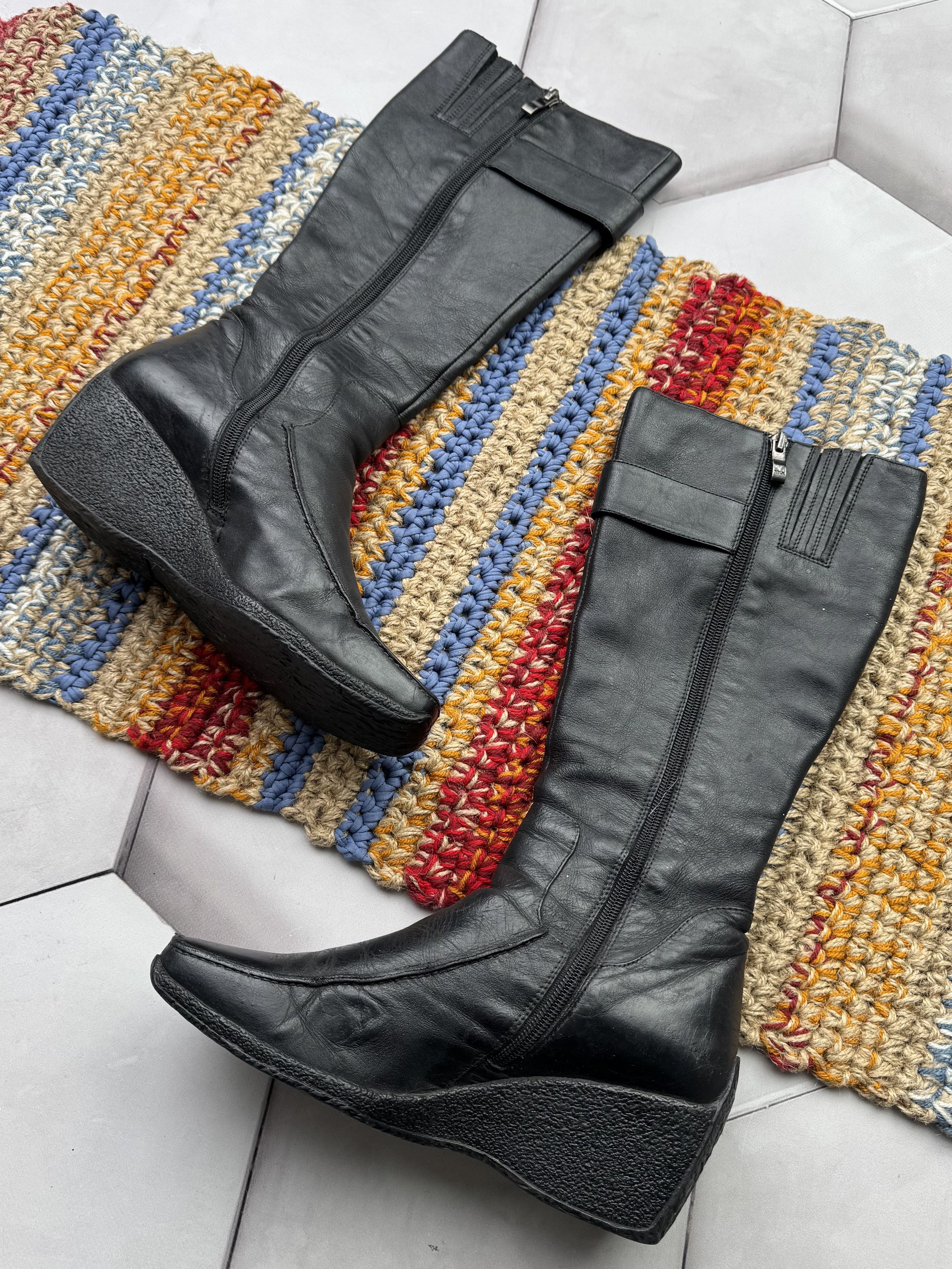 Japanese Brand Vintage Leather Futuristic Boots With Straps (E4) Size US 7 / IT 37 - 5 Thumbnail