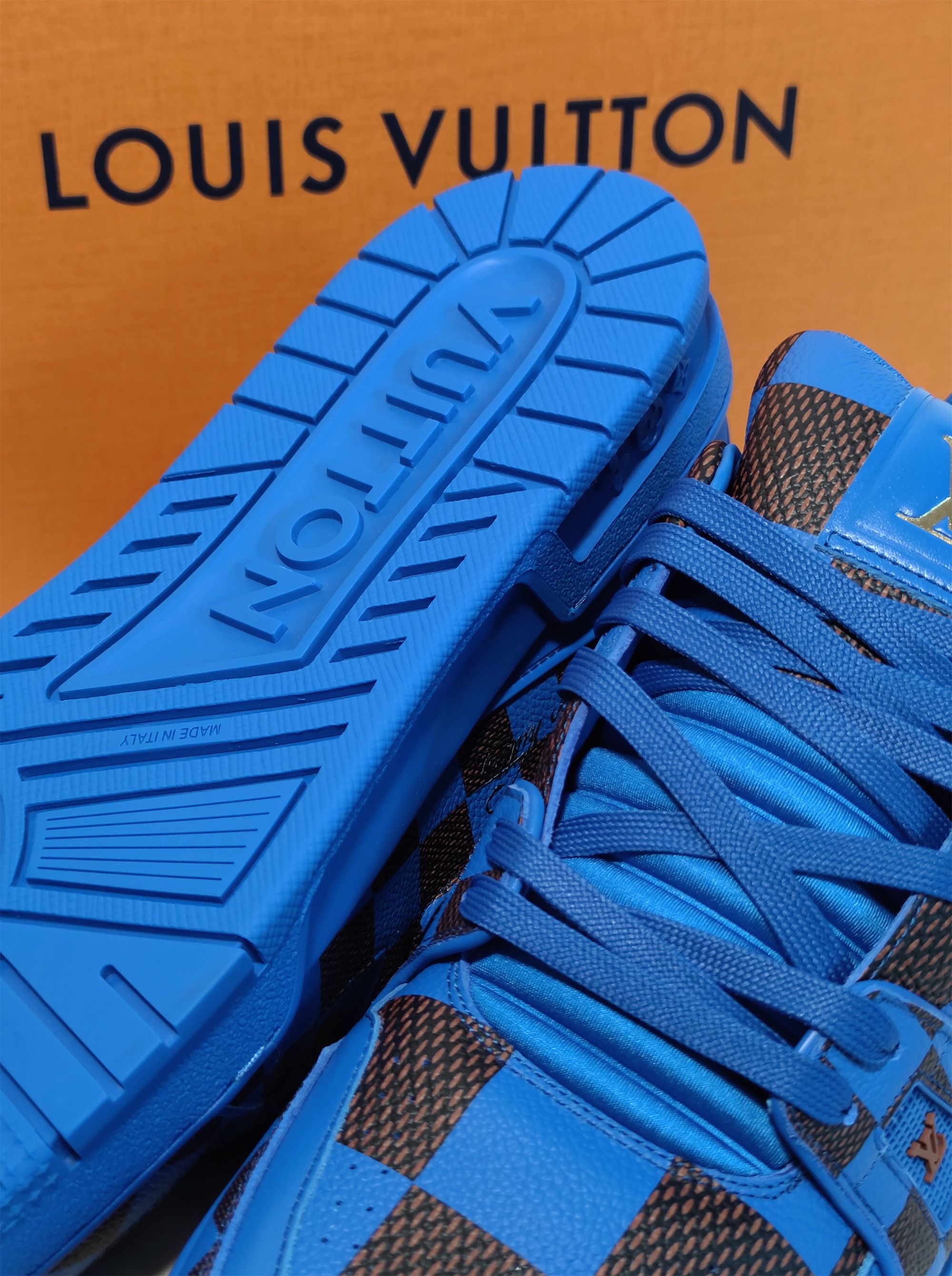 Louis Vuitton × Pharrell Louis Vuitton LV Trainer Damier Size US 10 / EU 43 - 3 Thumbnail