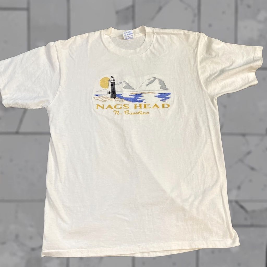 Vintage VINTAGE Nags Head T-shirt L White Embroidered USA Made unisex Adults Size US L / EU 52-54 / 3 - 1 Thumbnail