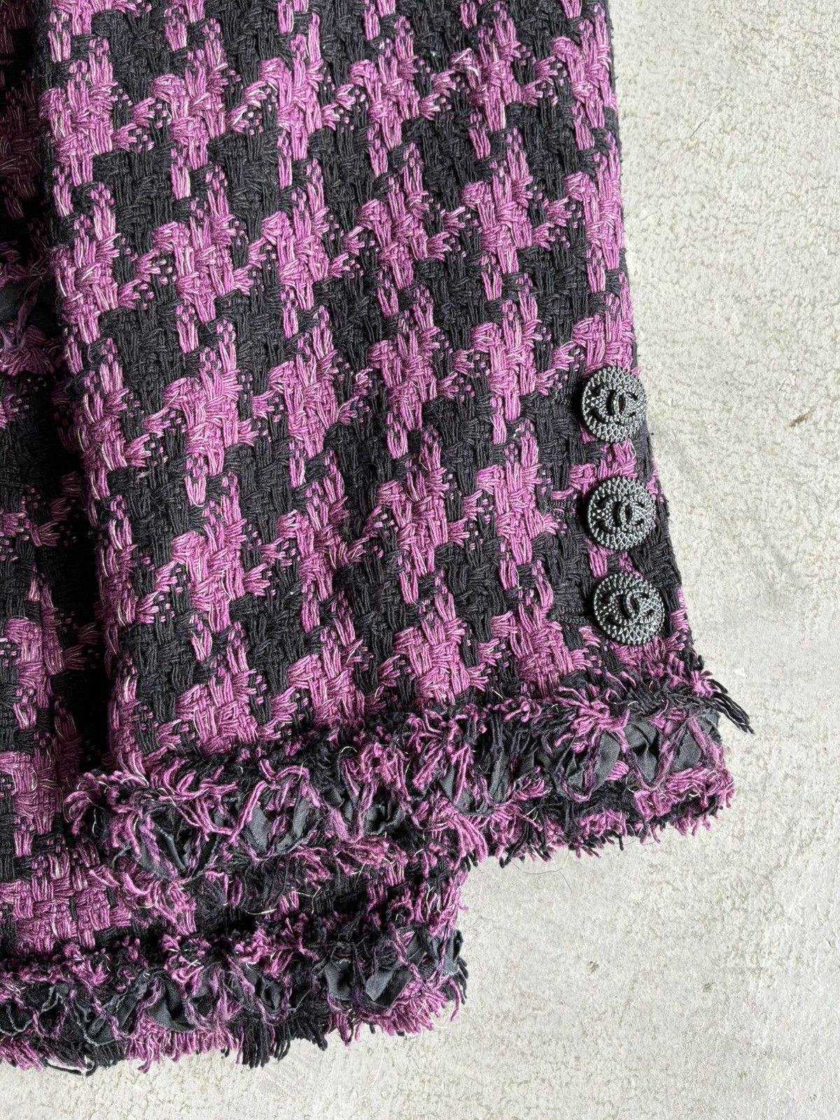 Chanel 2009 Chanel - Purple & Black Tweed Multipocket Tweed Blazer Size XL / US 12-14 / IT 48-50 - 6 Thumbnail