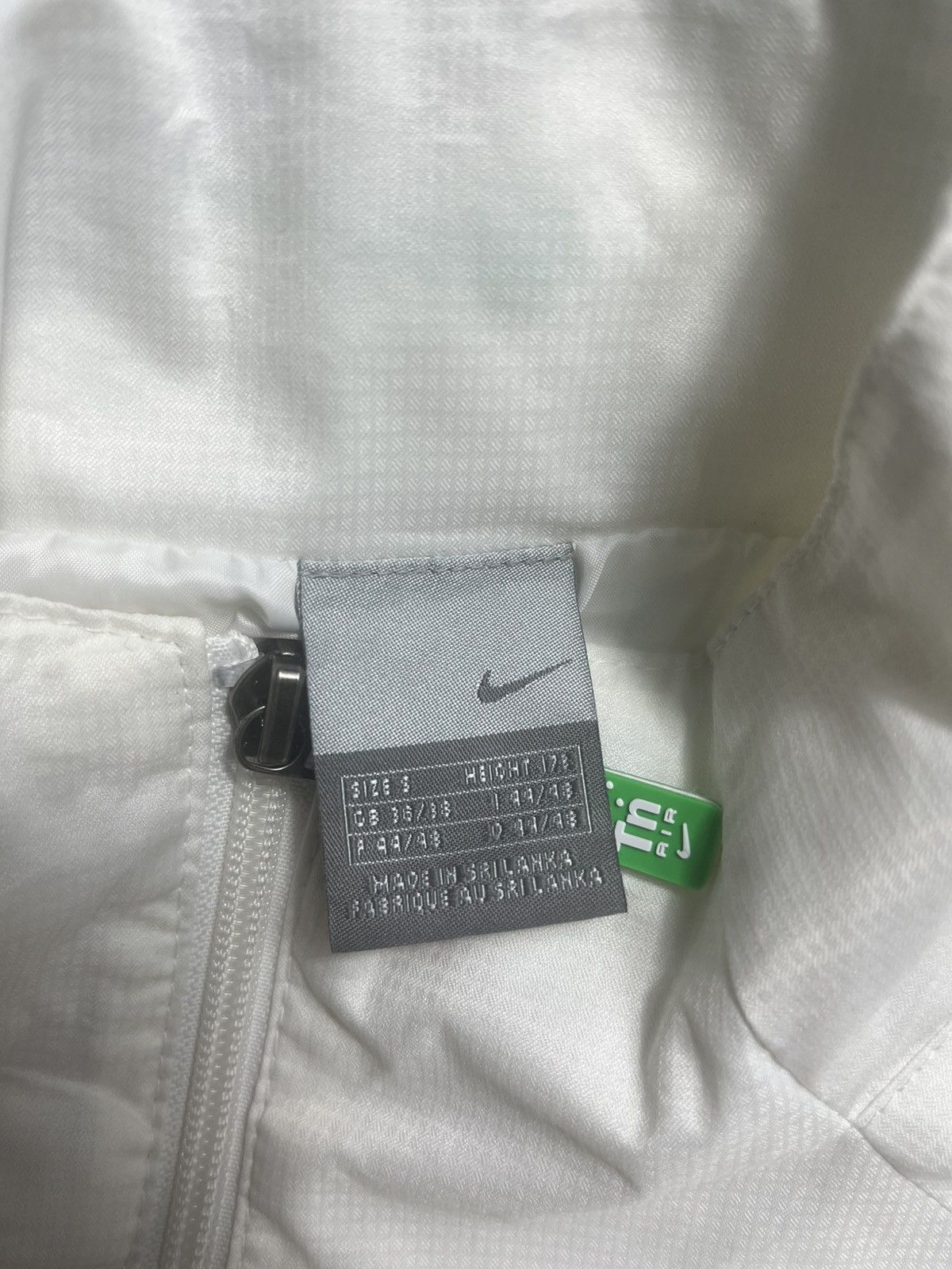 Nike 00swindbreaker nike tn vintage uk streetwear nylon tracksuit Size US S / EU 44-46 / 1 - 12 Thumbnail