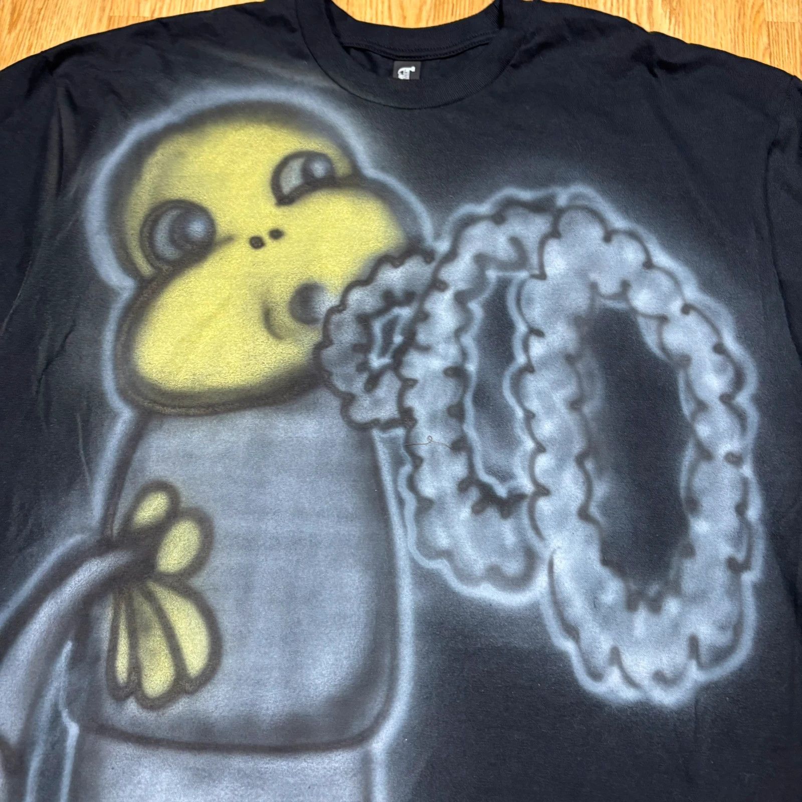 Japanese Brand Airbrushed Smoker Graphic T-Shirt Size US XL / EU 56 / 4 - 2 Thumbnail