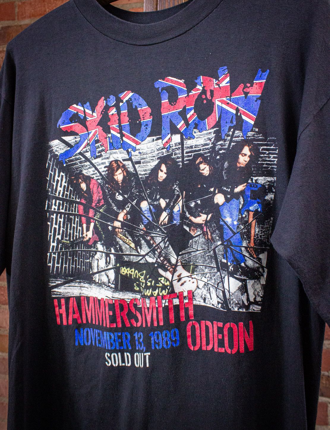 Band Tees Vintage Skid Row Hammersmith Concert T Shirt 1989 Size US L / EU 52-54 / 3 - 4 Thumbnail