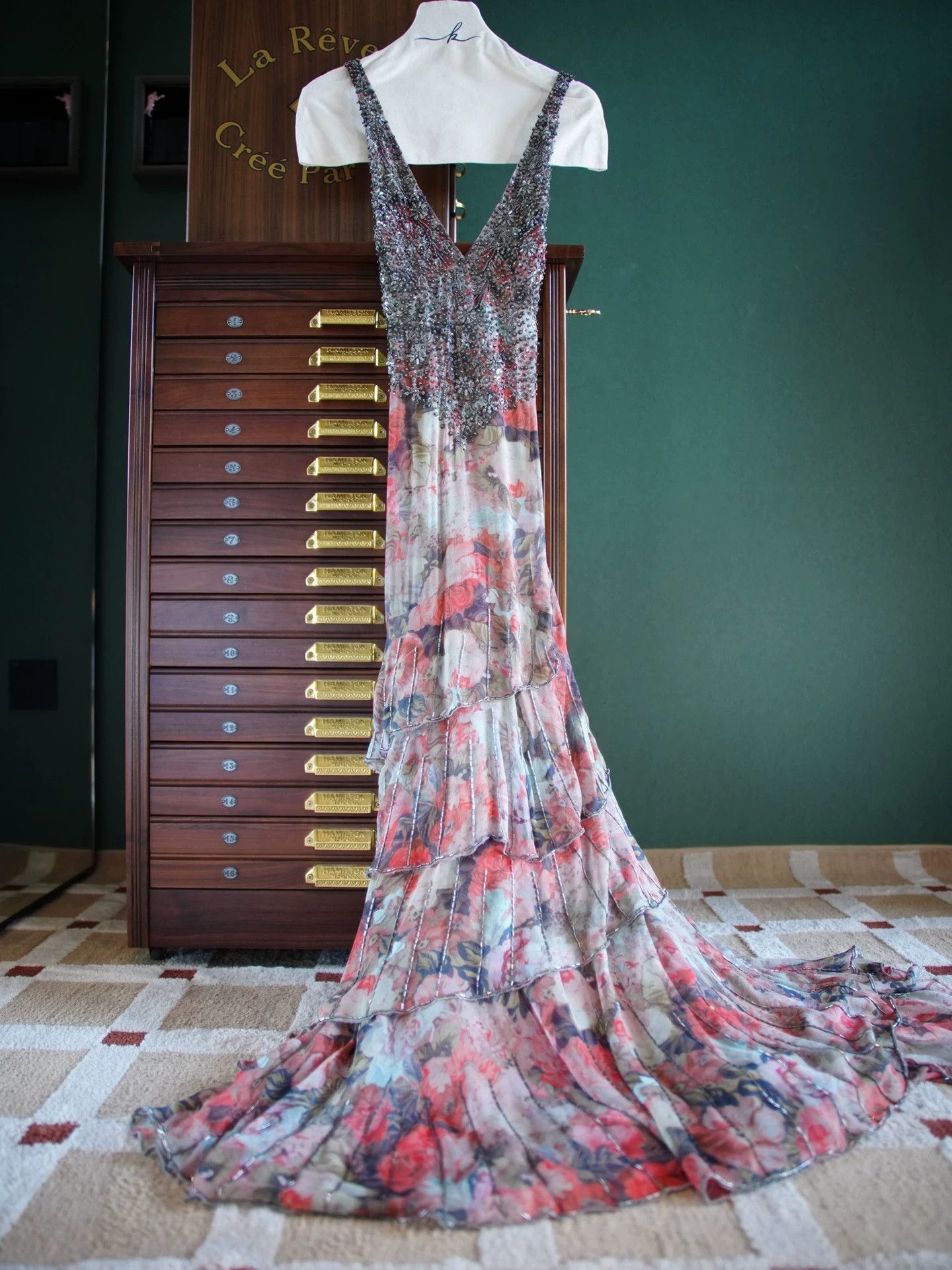 Other Vintage Silk Oil-Painting Beaded Cross-Back Layered Dress Size M / US 6-8 / IT 42-44 - 4 Thumbnail