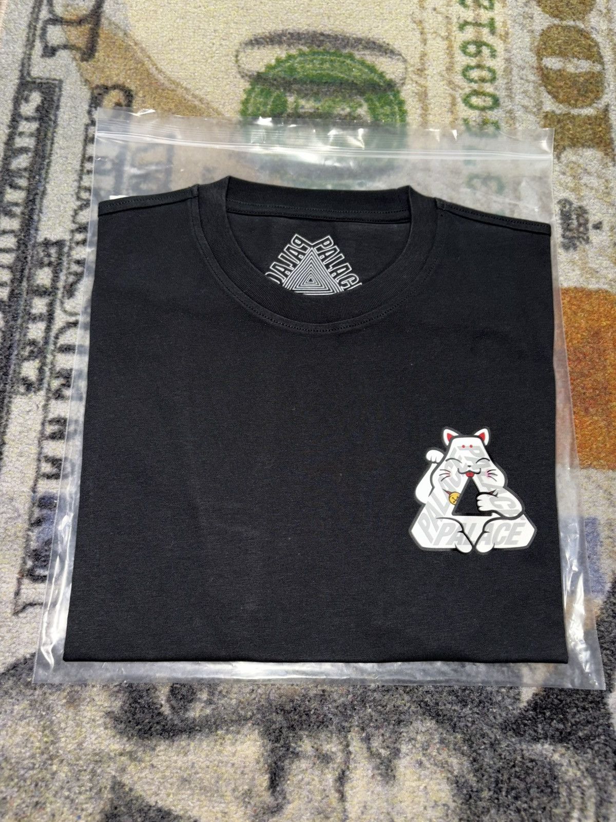 Palace Palace Lucky P3 T-Shirt Black Size US M / EU 48-50 / 2 - 1 Thumbnail