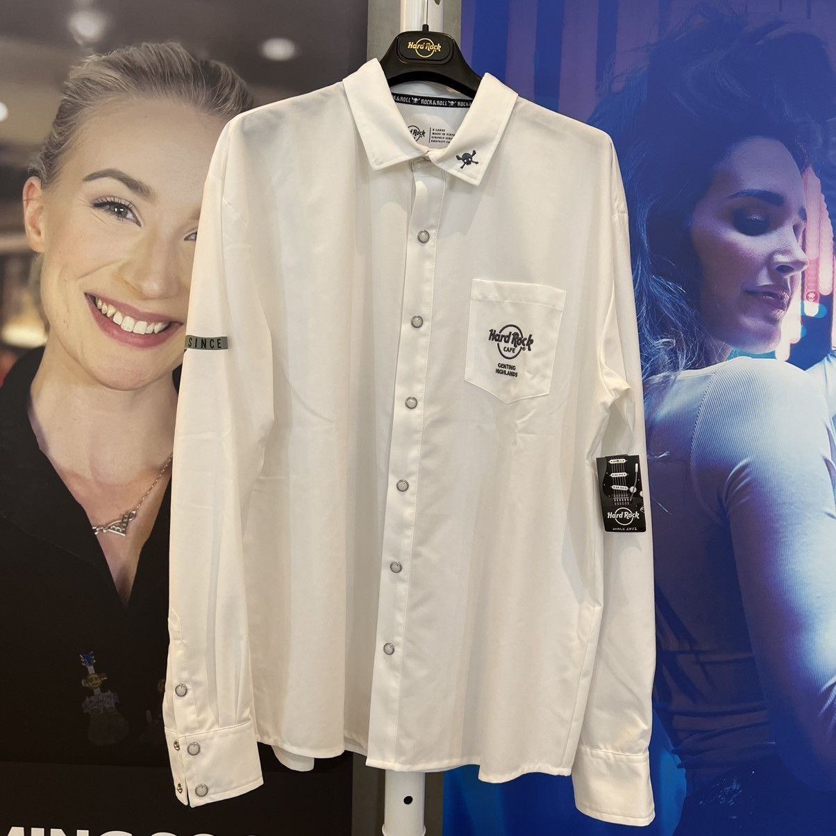 Hard Rock Cafe Genting Highlands Long Sleeve