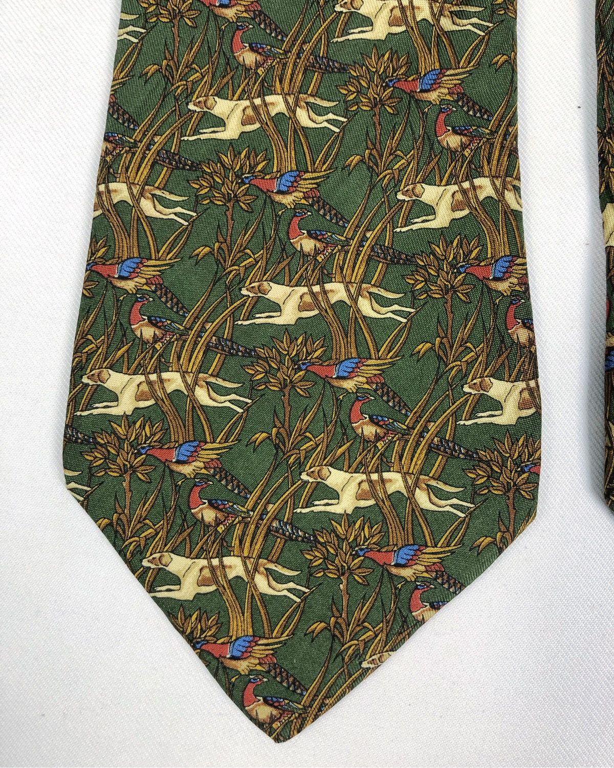 Salvatore Ferragamo Rare Vintage Salvatore Ferragamo Dog / Birds Motive Silk Tie Size ONE SIZE - 4 Thumbnail