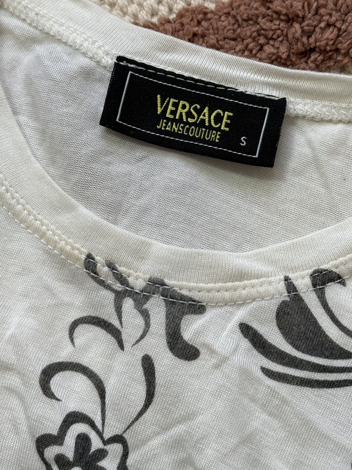 Vintage VINTAGE VERSACE JEANS COUTURE TEE SHIRT Size S / US 4 / IT 40 - 7 Thumbnail