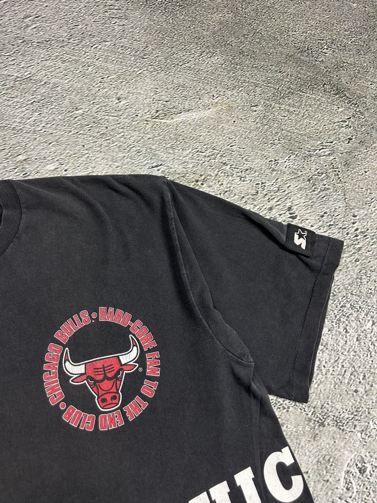 NBA × Starter × Vintage Chicago Bulls vintage T-Shirt Starter USA made single stitch Size US XL / EU 56 / 4 - 3 Thumbnail