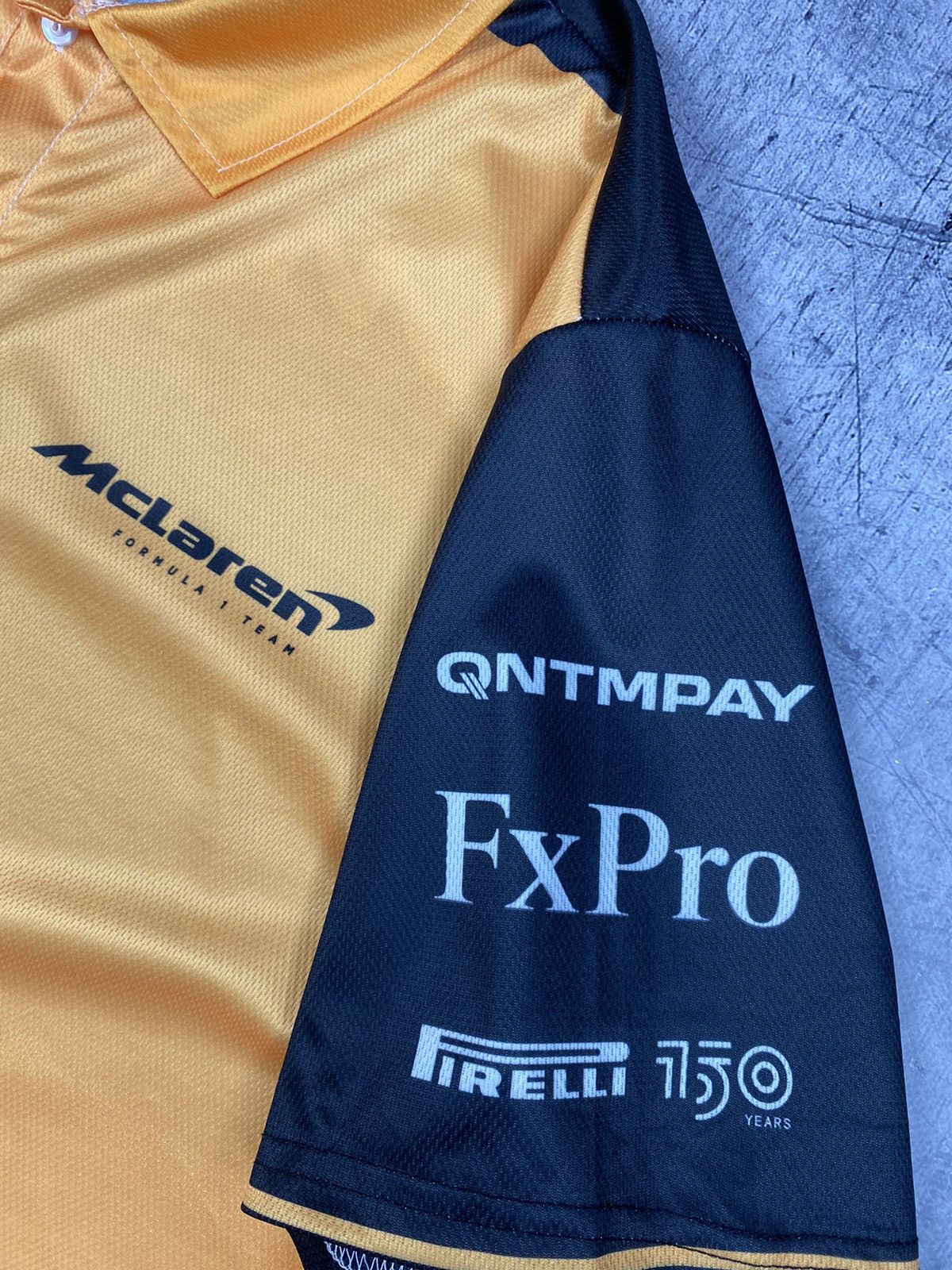 Other McLaren Racing Formula 1 Team Pirelli Castore Polo Size US XL / EU 56 / 4 - 7 Thumbnail