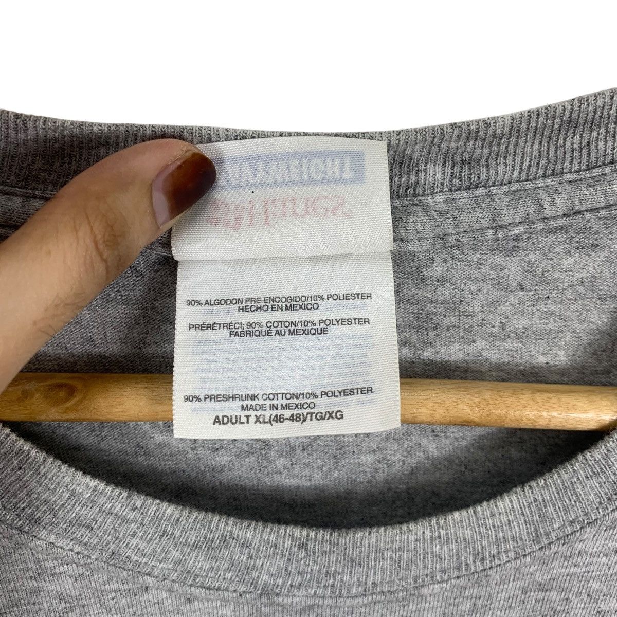 Vintage Vintage CROWN ROYAL WHISKEY Seagram Ads Promo Hanes Tee Size US XXL / EU 58 / 5 - 8 Thumbnail