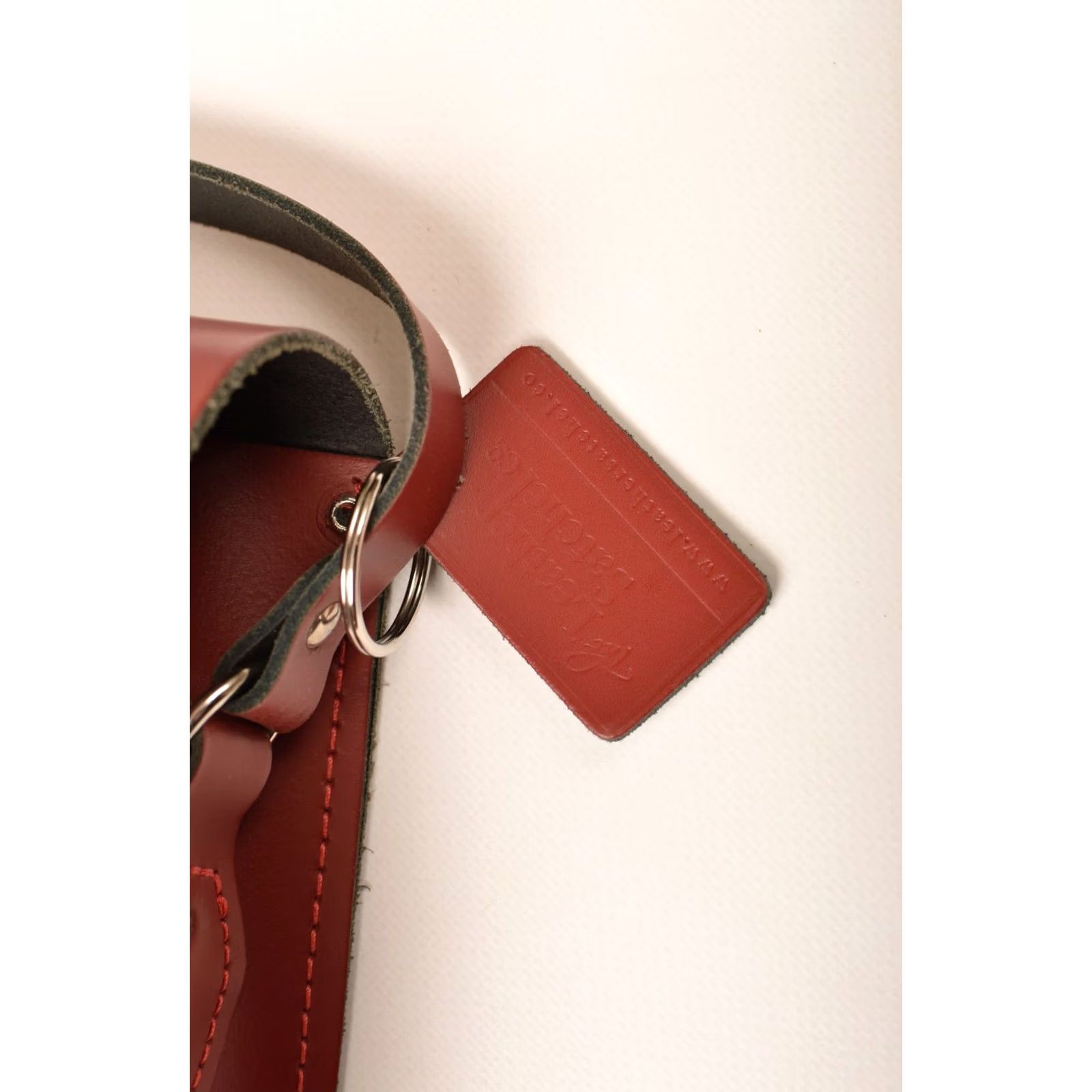 Vintage The Leather Satchel Company Classic Red Leather Satchel Shoulder Crossbody Bag Unisex Adults Leather Red Crossbody Bag Mens Womens Size ONE SIZE - 4 Thumbnail