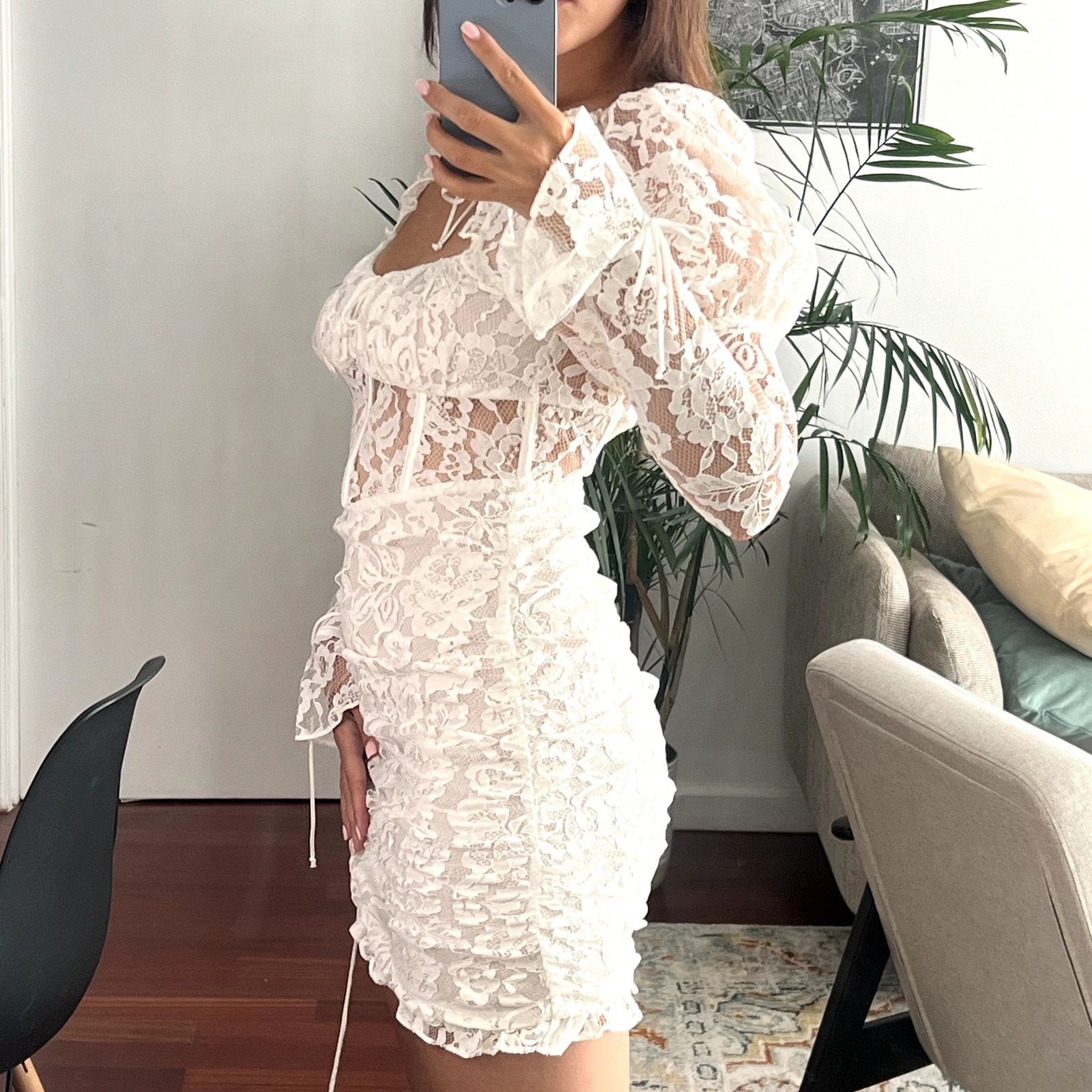 For Love & Lemons For Love & Lemons Revolve White Lace Victoria Mini Dress Size XS / US 0-2 / IT 36-38 - 2 Thumbnail