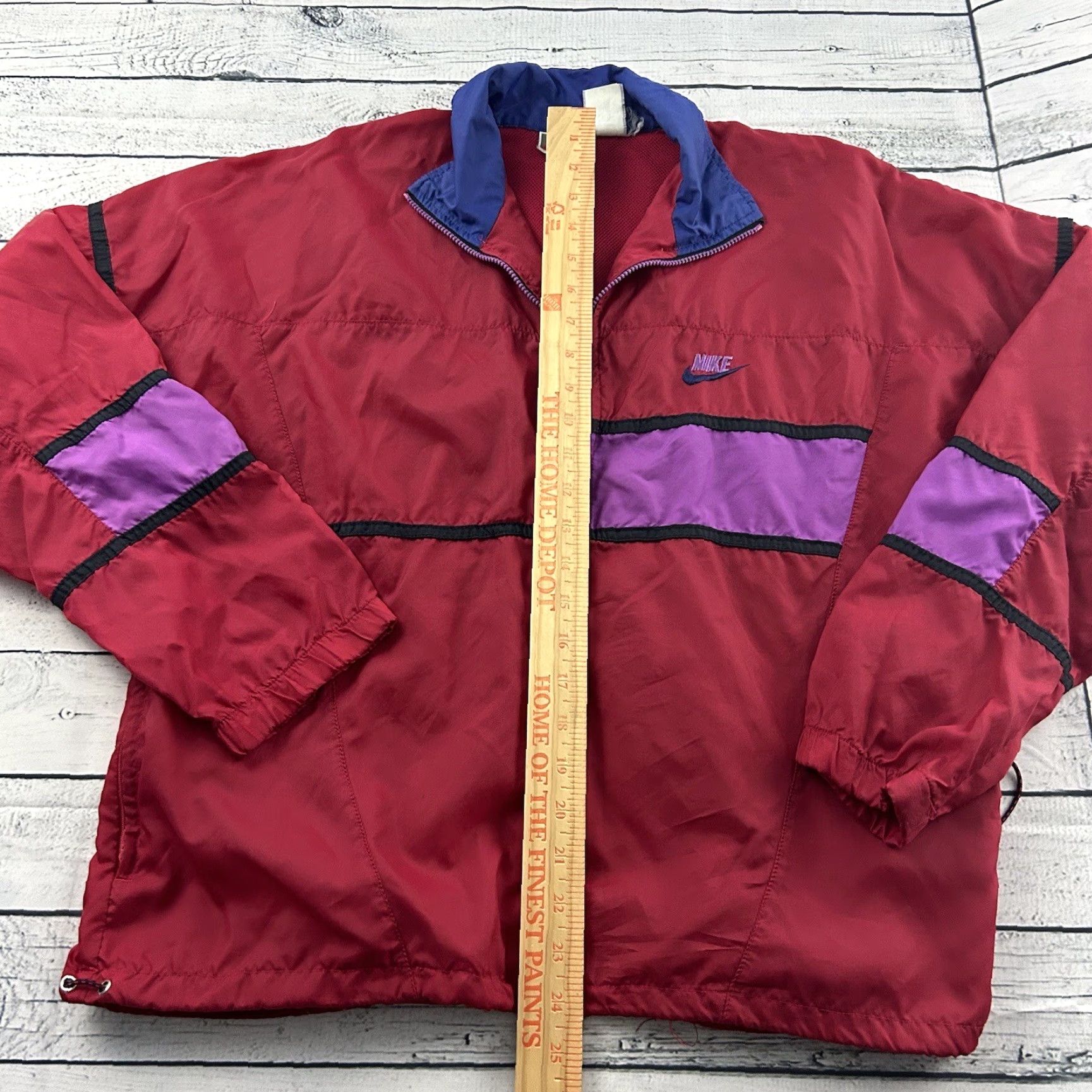Nike VINTAGE Nike 1/2 Zip Pullover Windbreaker Jacket Men Small Red Nike Windbreaker 1/2 Zip Mens Small Red Size US S / EU 44-46 / 1 - 5 Thumbnail