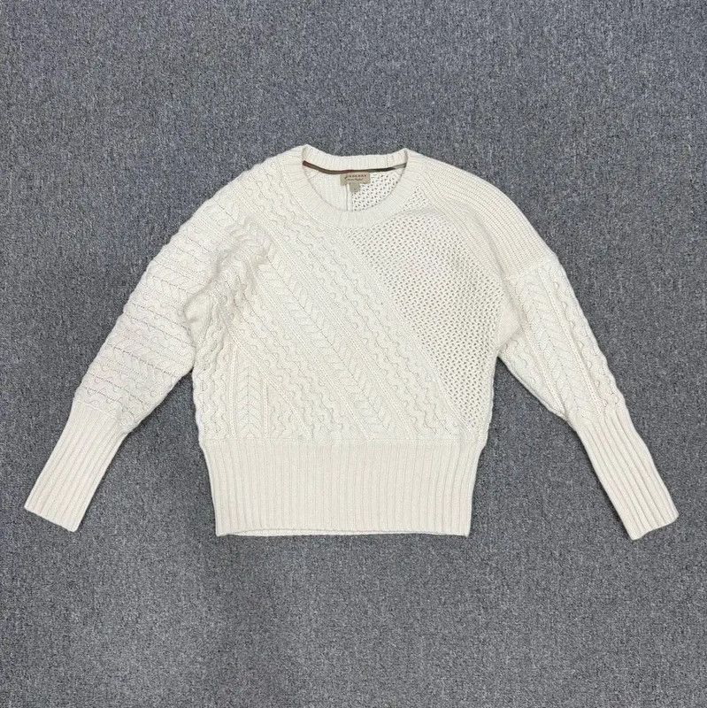 Burberry Burberry White Wool Knit Sweater for Women Size M / US 6-8 / IT 42-44 - 1 Thumbnail