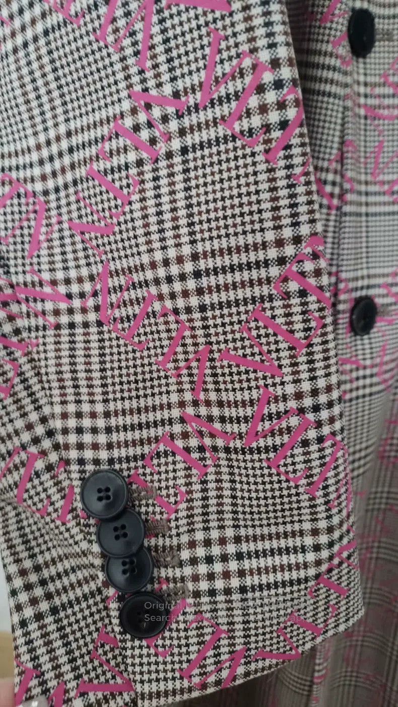 Valentino Valentino Full logo houndstooth coat Size M / US 6-8 / IT 42-44 - 3 Thumbnail