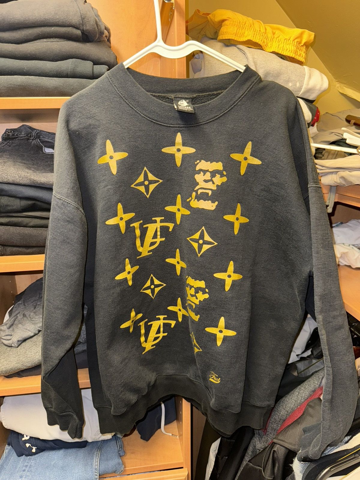 FUCT FUCT SKATEBOARDS X LV DESIGN GOLD CREWNECK 90S RARE Size US L / EU 52-54 / 3 - 2 Thumbnail