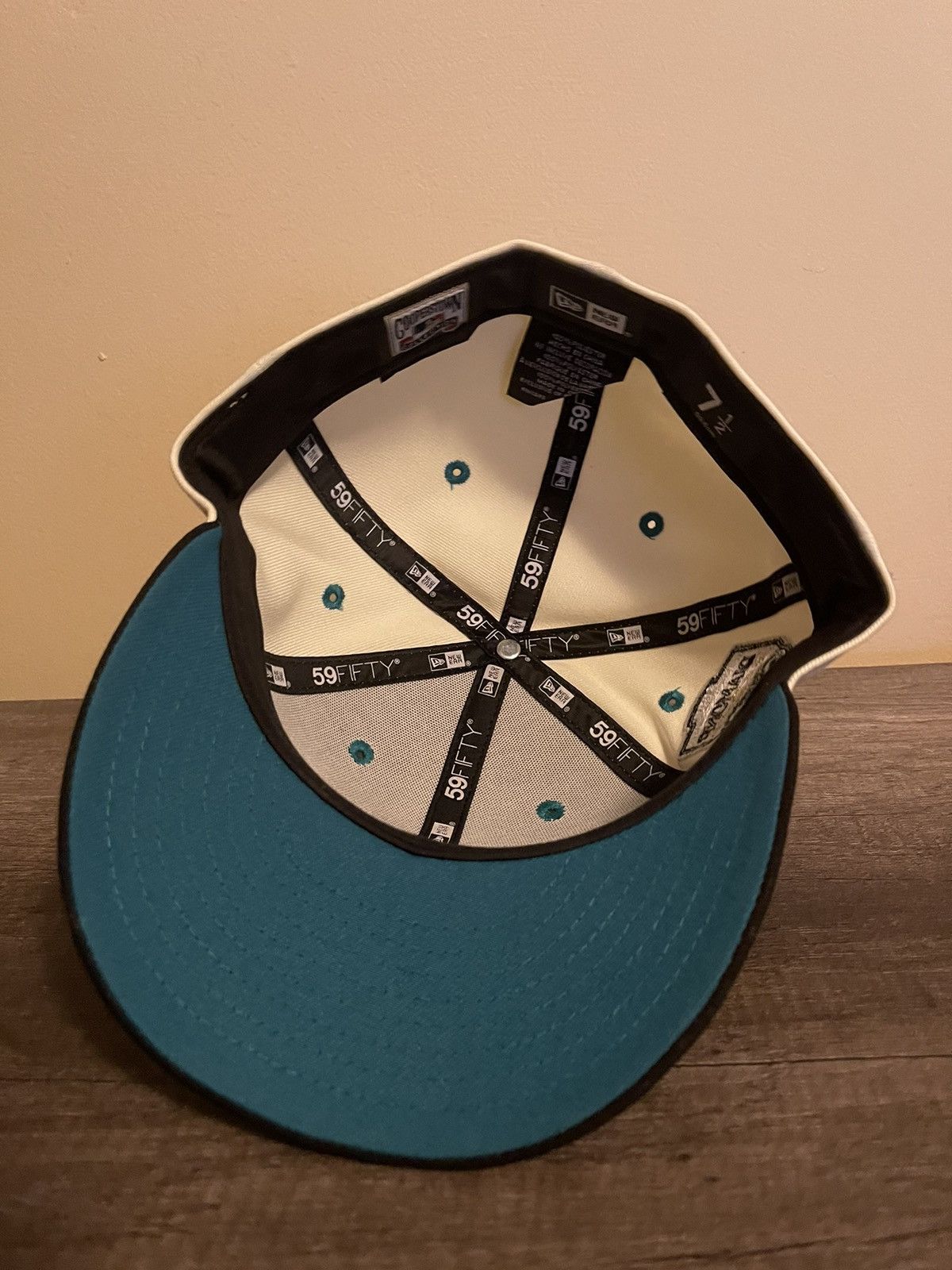 New Era 7 1/2 Arizona Diamondbacks “Tropic” Fitted Size ONE SIZE - 5 Thumbnail
