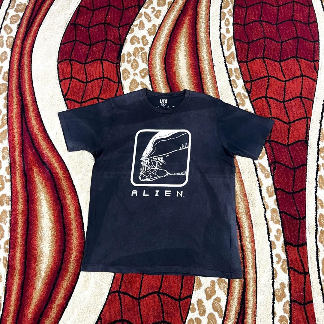 Uniqlo Vintage Thrashed Faded 2014 Alien Movie Rare T Shirt Size US L / EU 52-54 / 3 - 1 Thumbnail