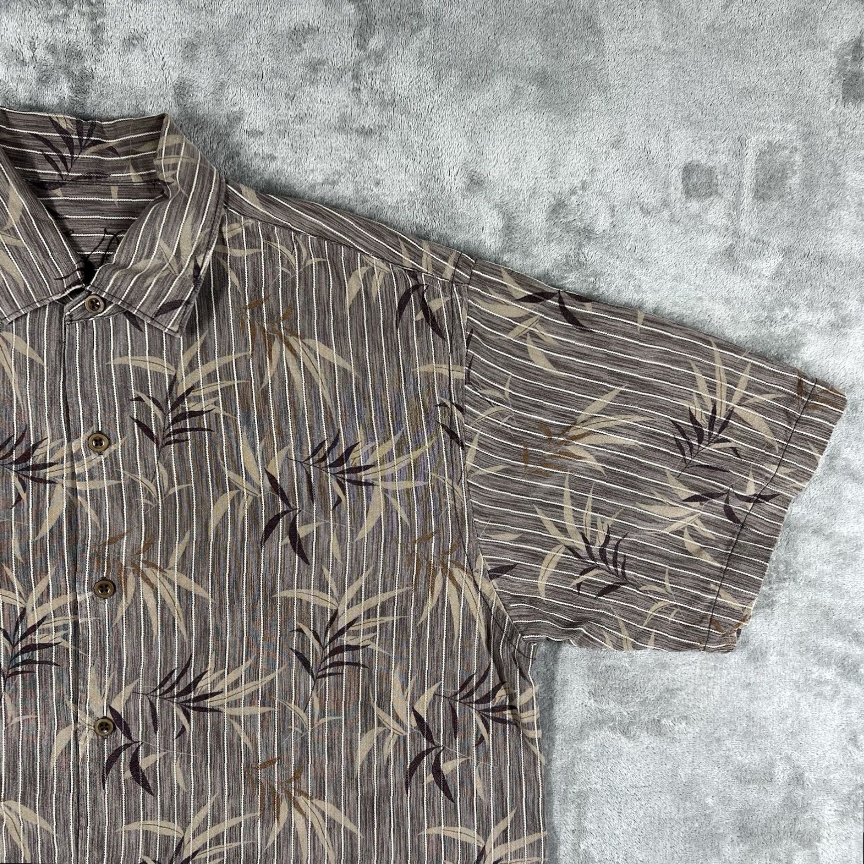 Tommy Bahama Tommy Bahama Shirt M Mens Hawaiian Button-Up Short Sleeve Brown 100% Tencel Lyocell Floral Classic Casual Size US M / EU 48-50 / 2 - 4 Thumbnail