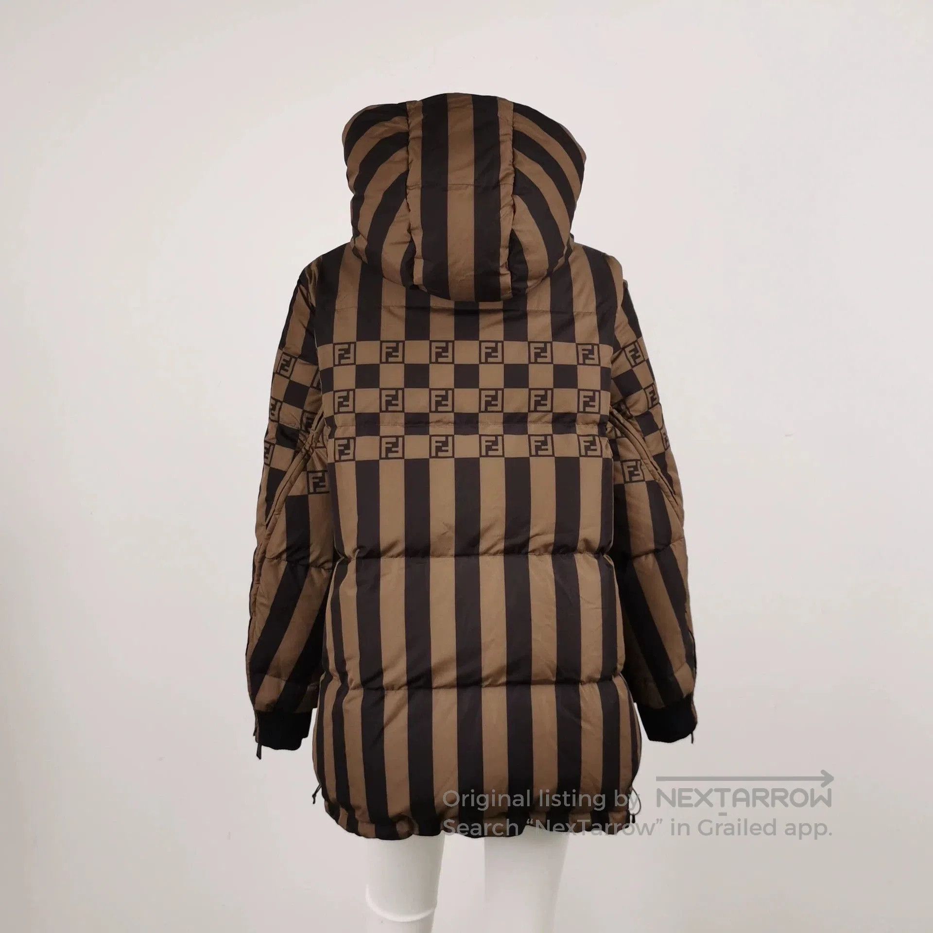 Fendi fendi reversible down jacket with logo pattern. Size US S / EU 44-46 / 1 - 2 Thumbnail
